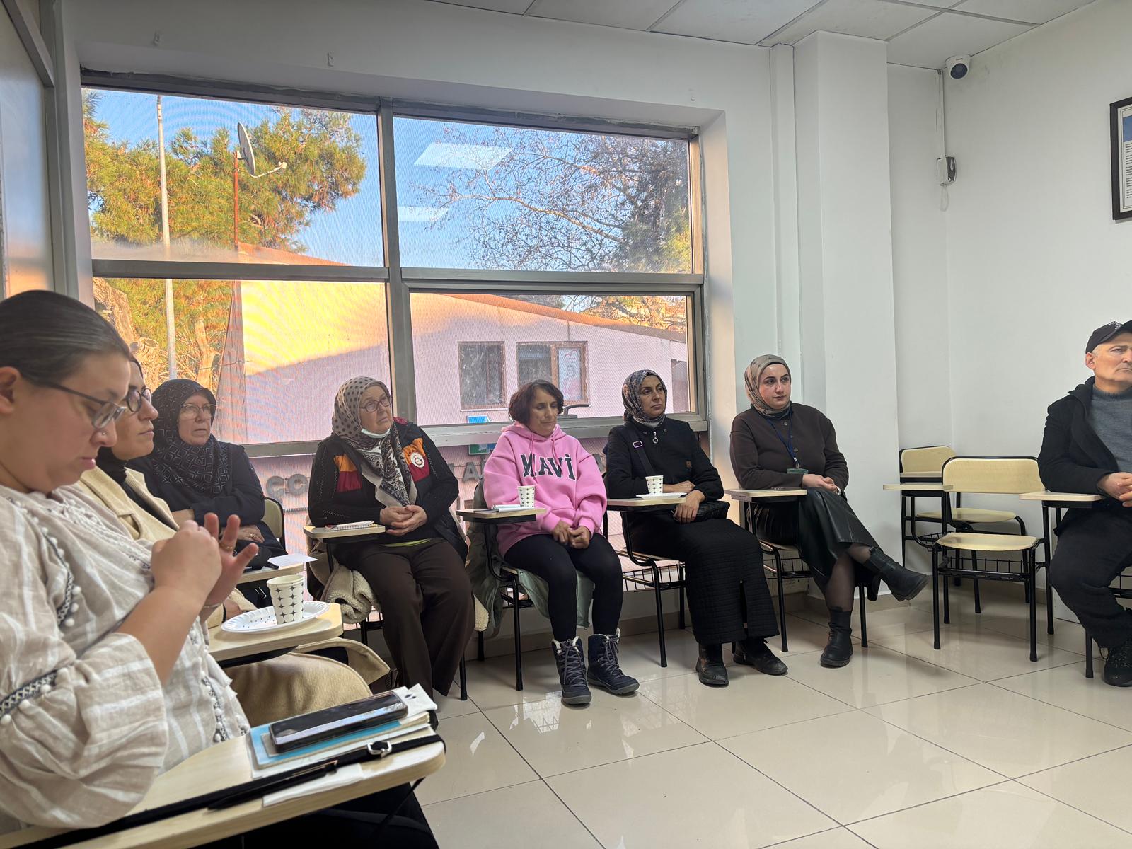 Engelsiz Ebeveyn Akademisi’nde Dijital Dünyada Güvenli Rehberlik (3)