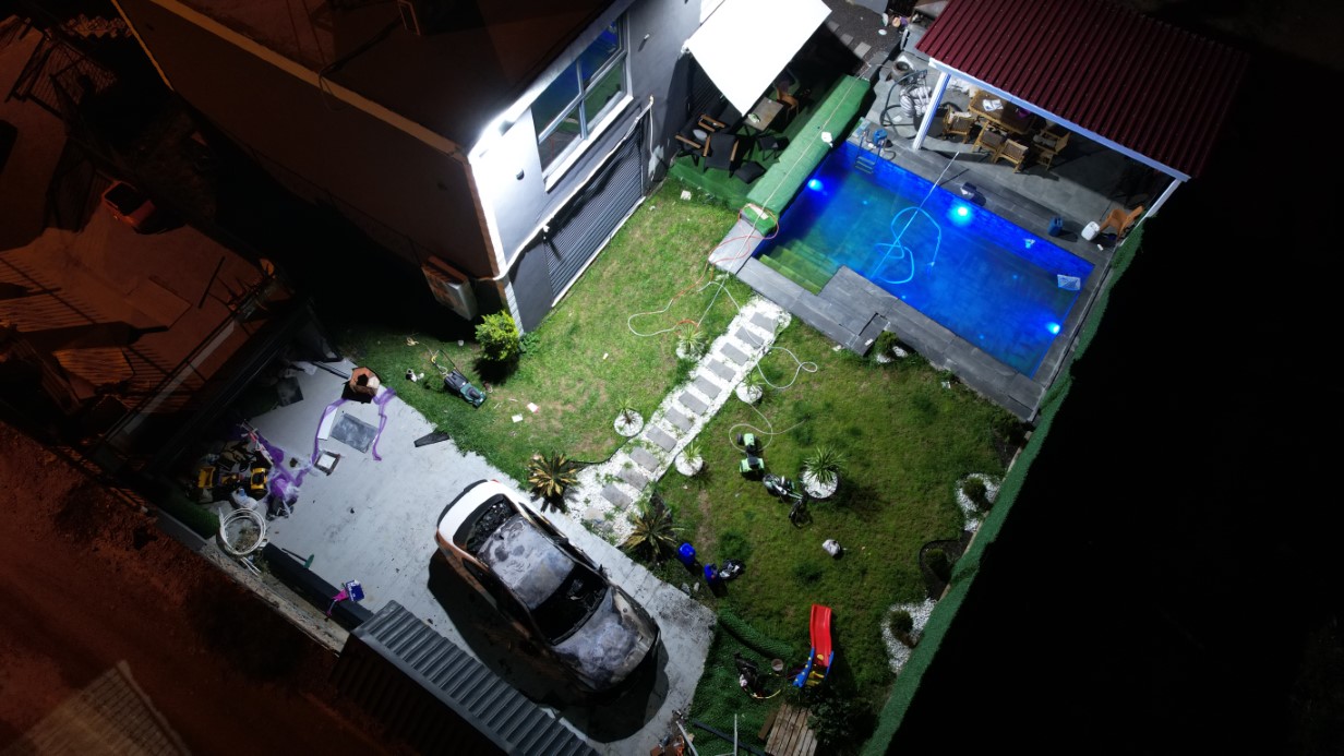 Eşi Evi Terk Edince Cinnet Geçirdi 2 Çocuğunu Öldürüp İntihar Etti (2)