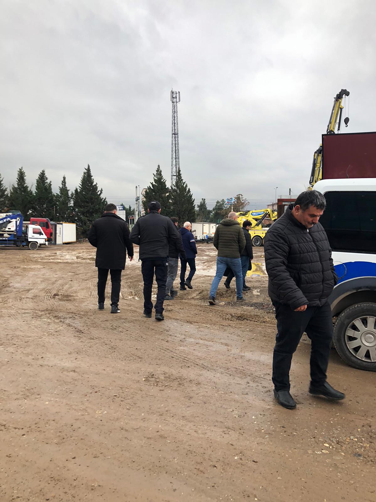 Faruk Bostan'a Polis Eşliğinde Tahliye Şoku 4