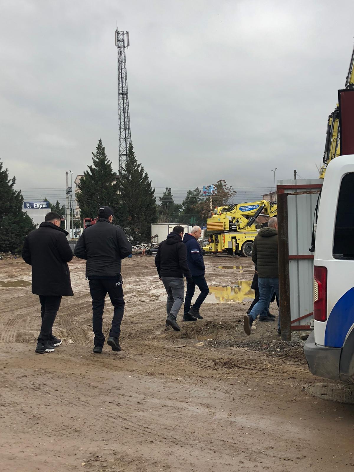 Faruk Bostan'a Polis Eşliğinde Tahliye Şoku5