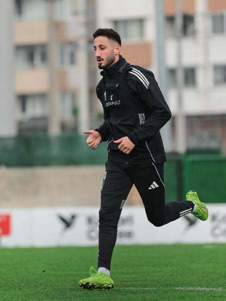 Fenerbahçe Mesaisi Başladı (2)