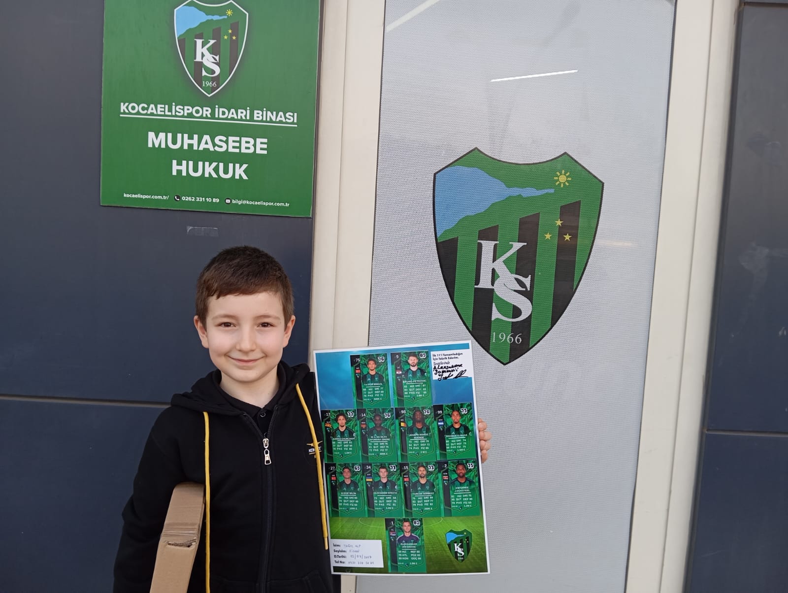 Futbolcu Kartlarıyla Hediyelerine Kavuştu (3)