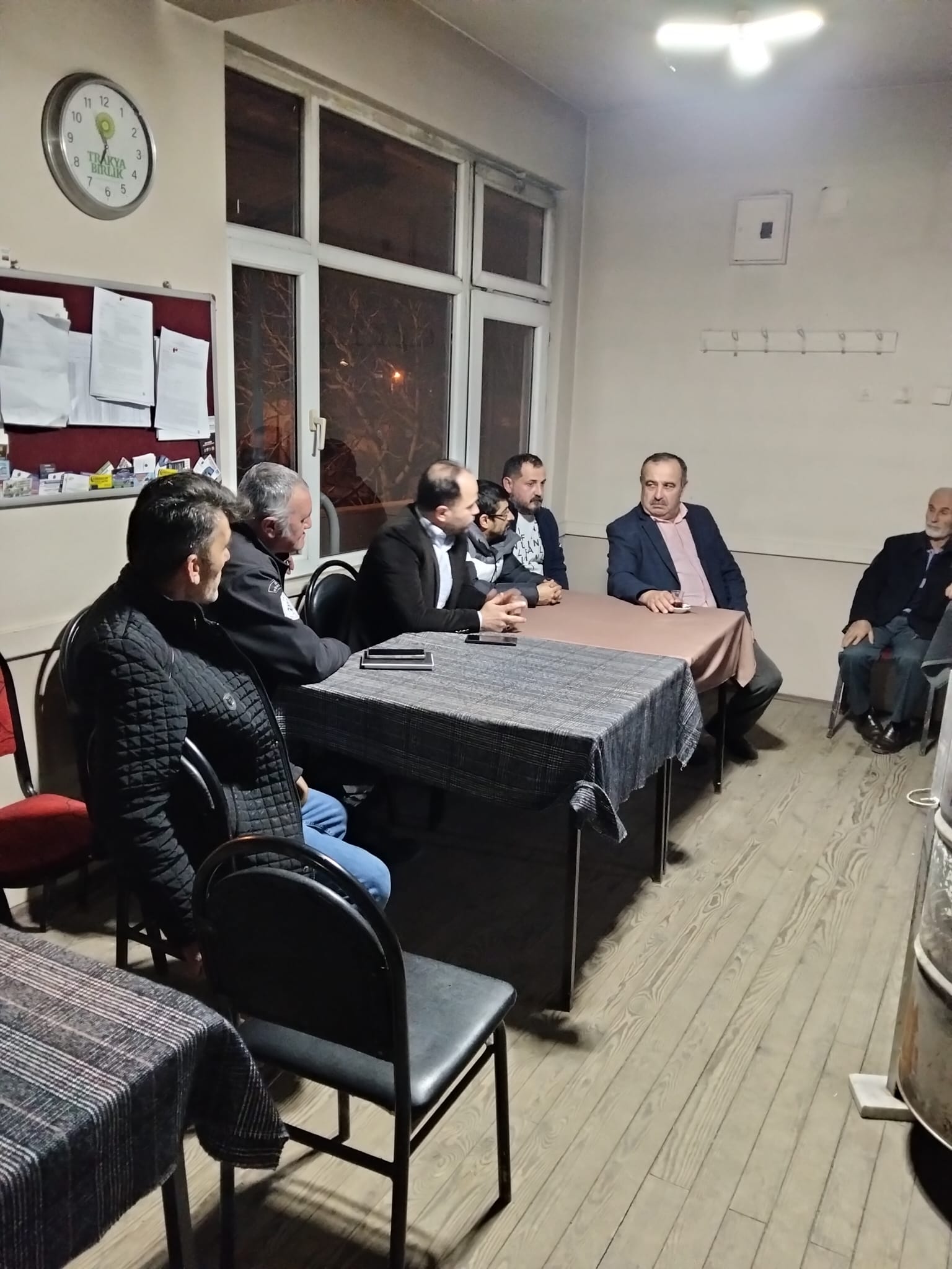 Geçi̇m Derdi̇ İçi̇n Sahadayiz (4)