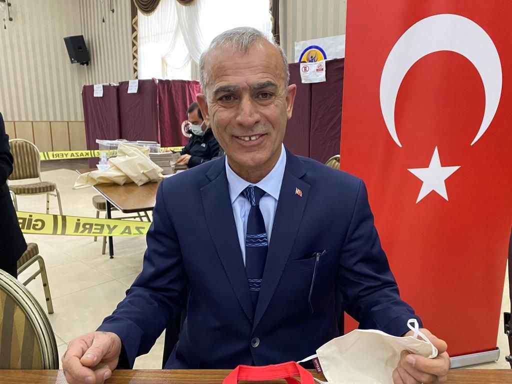 Gölcük'te Necmi Kocaman Yeniden Aday