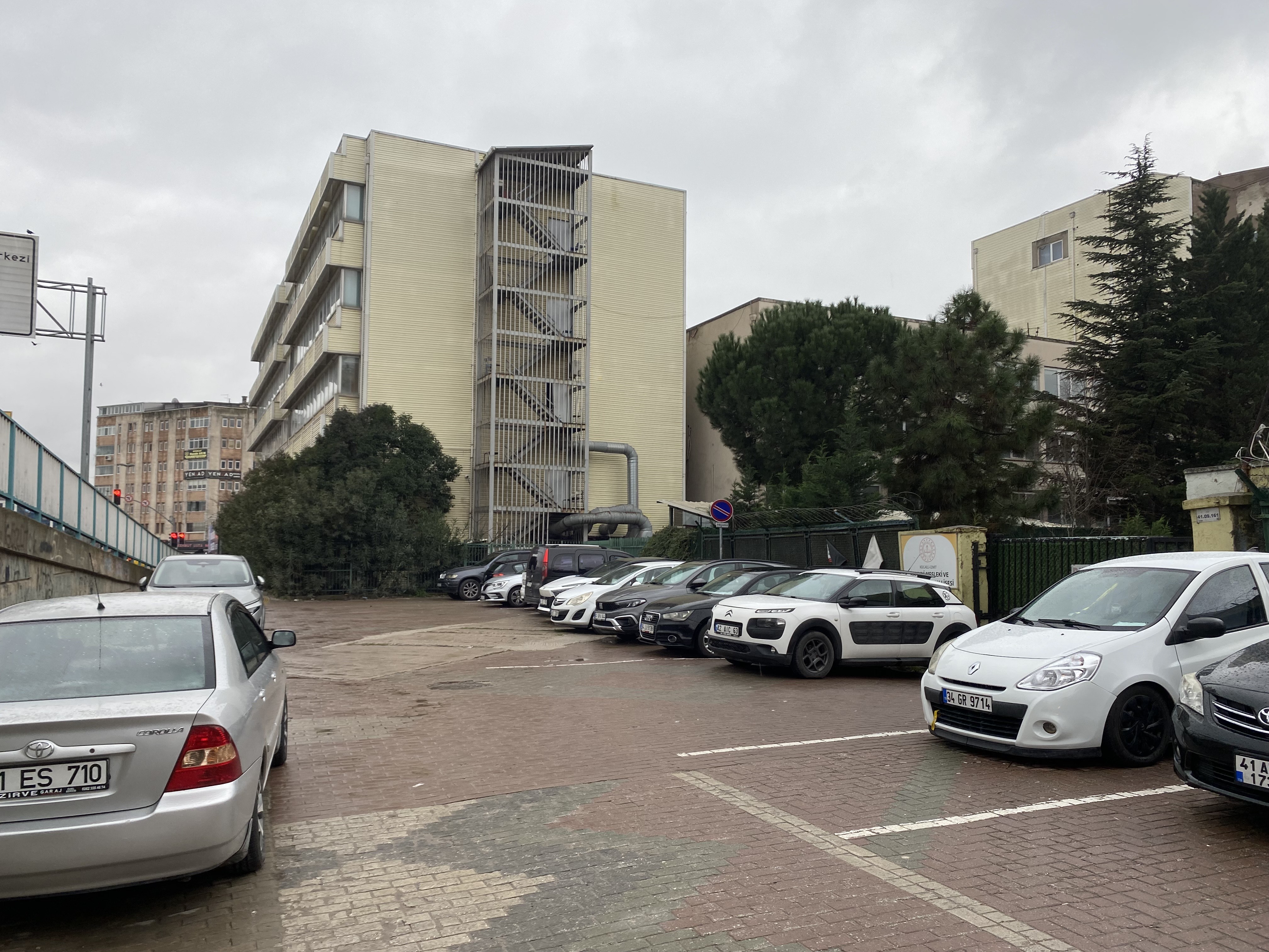 Haluk Tamyüksel Kamu Binaları Yenileniyor, Peki İzmit’in Konutları Ne Olacak 1