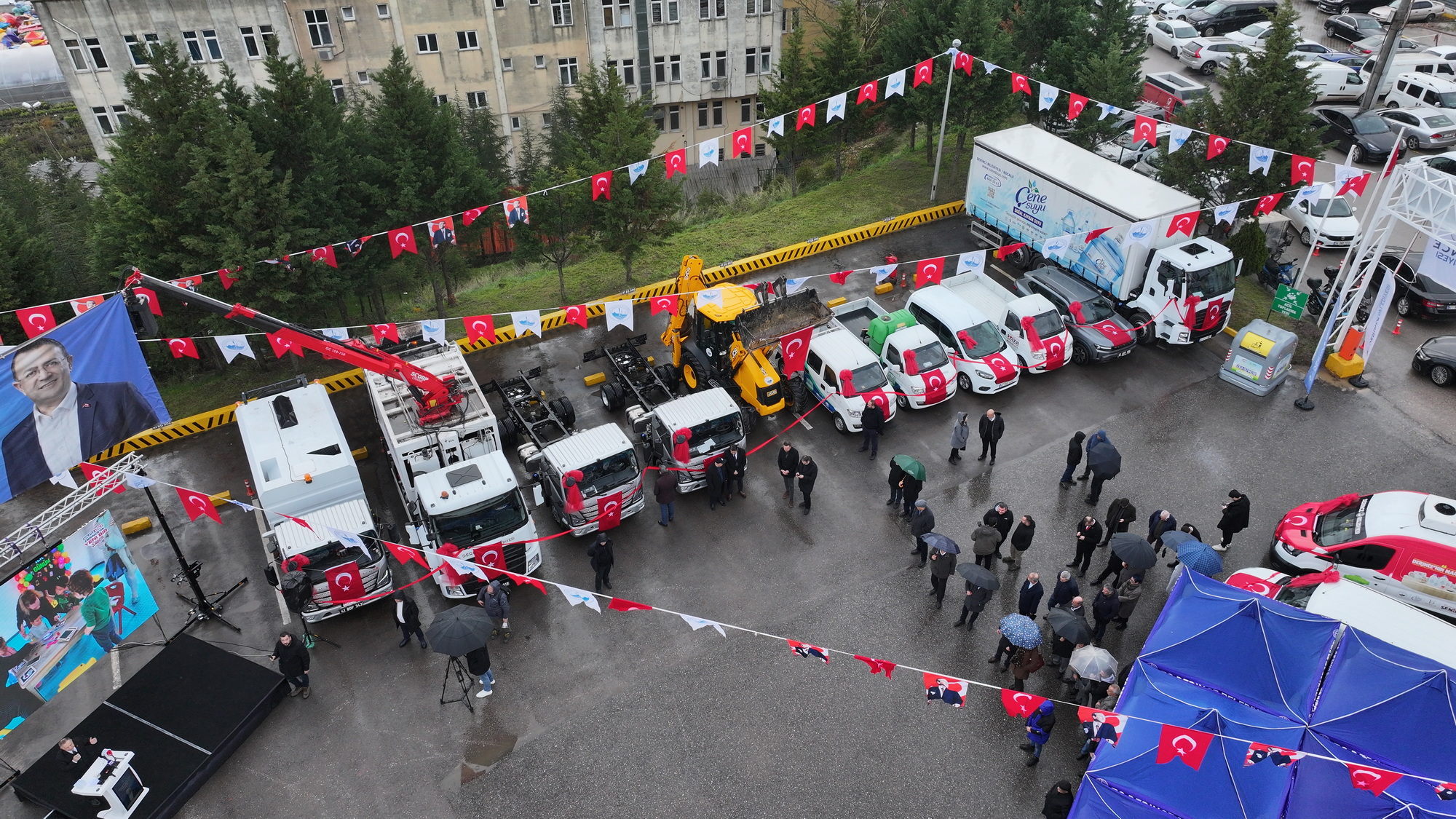 Hi̇zmet Kali̇tesi̇ Artiyor (4)