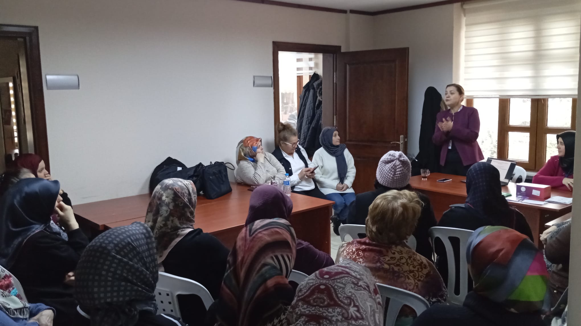 İzmek Kursiyerlerine Ketem Desteğiyle Kanserde Erken Teşhis Ve Ücretsiz Tarama Hizmetleri Hakkında Kapsamlı Bilgilendirme Yapıldı (3)