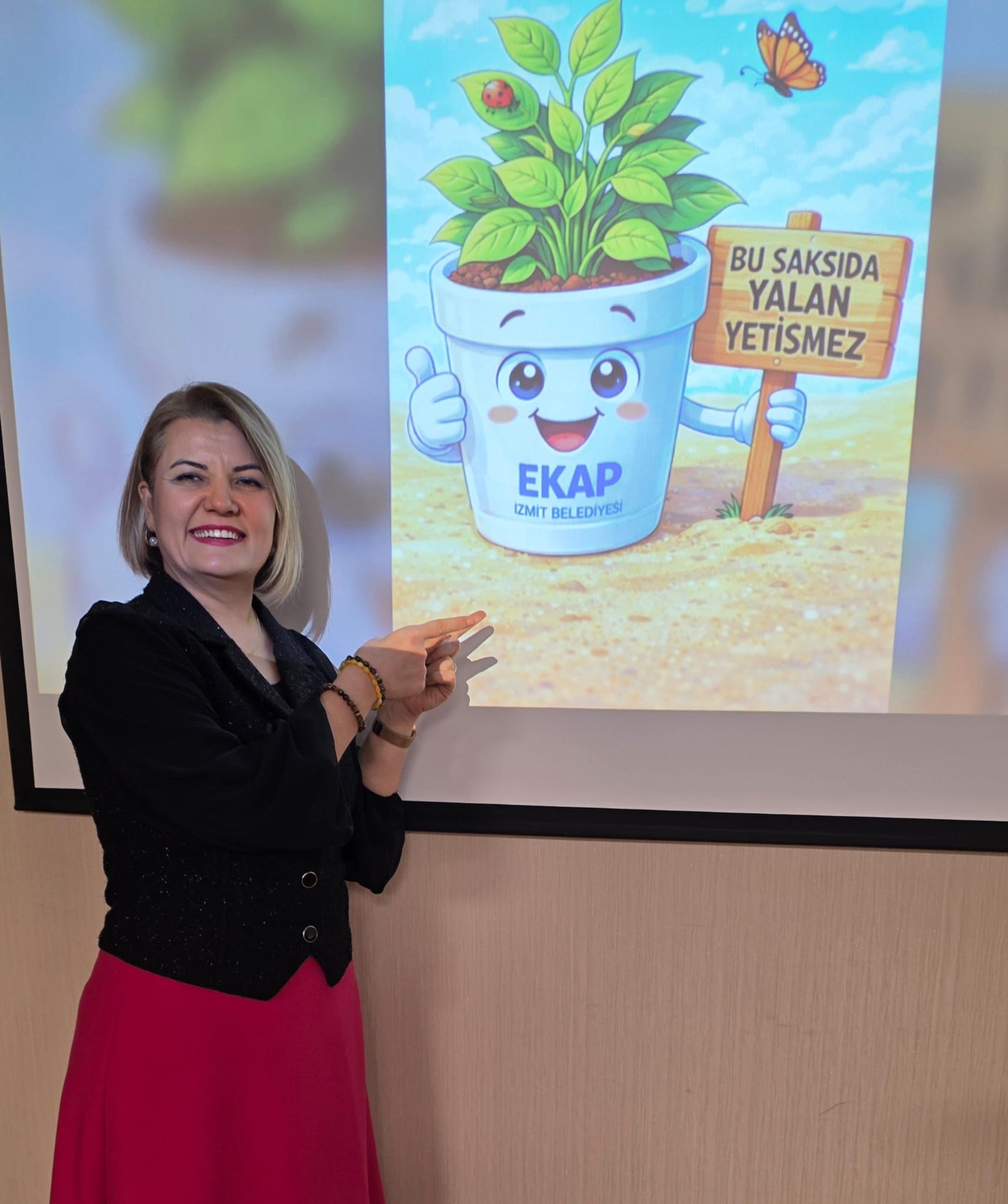 İzmit Belediyesi Belgelerle Konuştu! “Halkın Parası Saksıda Mı Yetişiyor”(1)