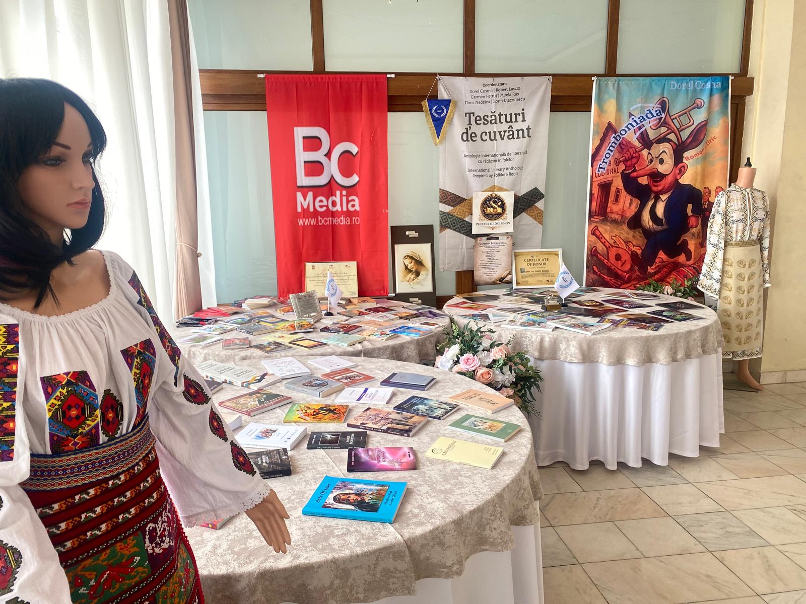 Izmit Belediyesi Kültür Yayinlari Romanya'da Uluslararasi Sempozyumda Sergilendi (3)