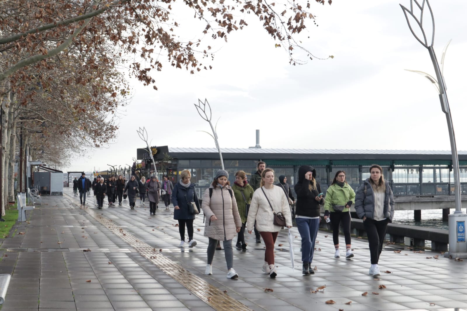 Izmitli Kadinlar, Yilin Ilk `Saglikli Yasam Yürüyüsü'nde Bulustu (2)