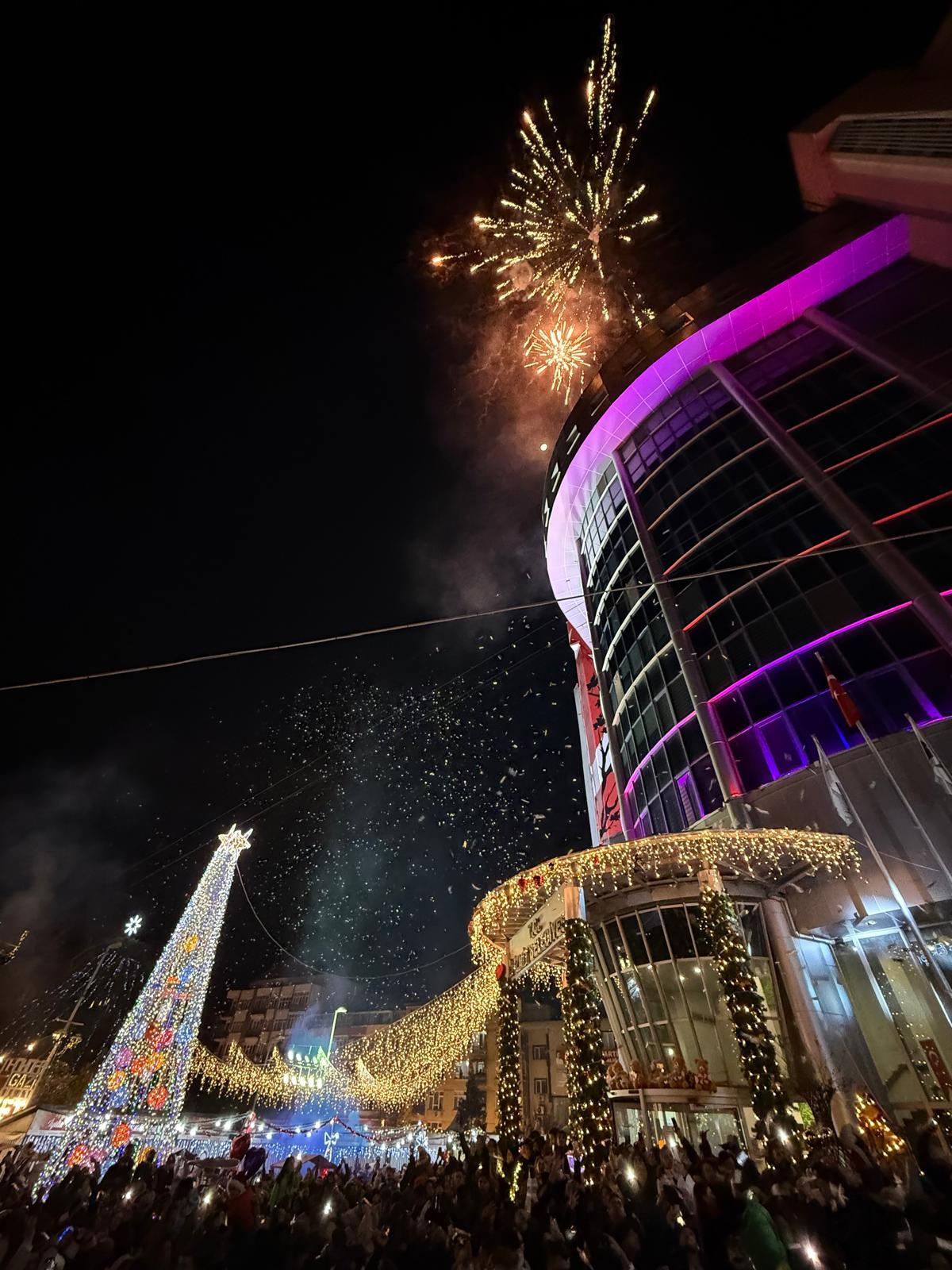 Izmitliler 2026'Ya Belsa Meydaninda `Merhaba' Dedi (9)