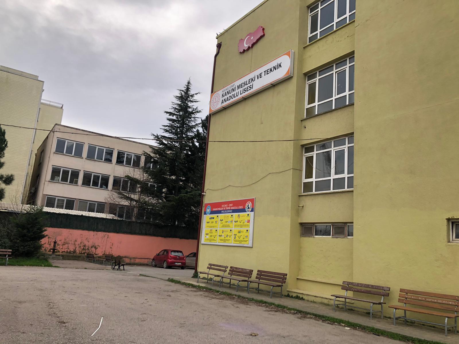 İzmit’te Hangi Okul Nereye Taşındı Kanuni Mtal – Namık Kemal – Gazi Lisesi 10