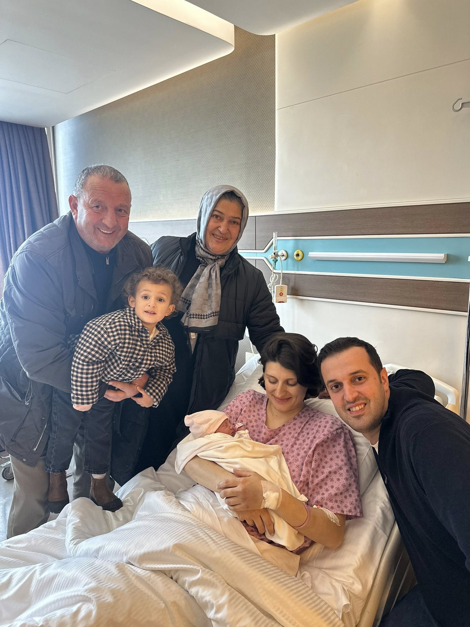 Karakadılar Baba Oldu 1