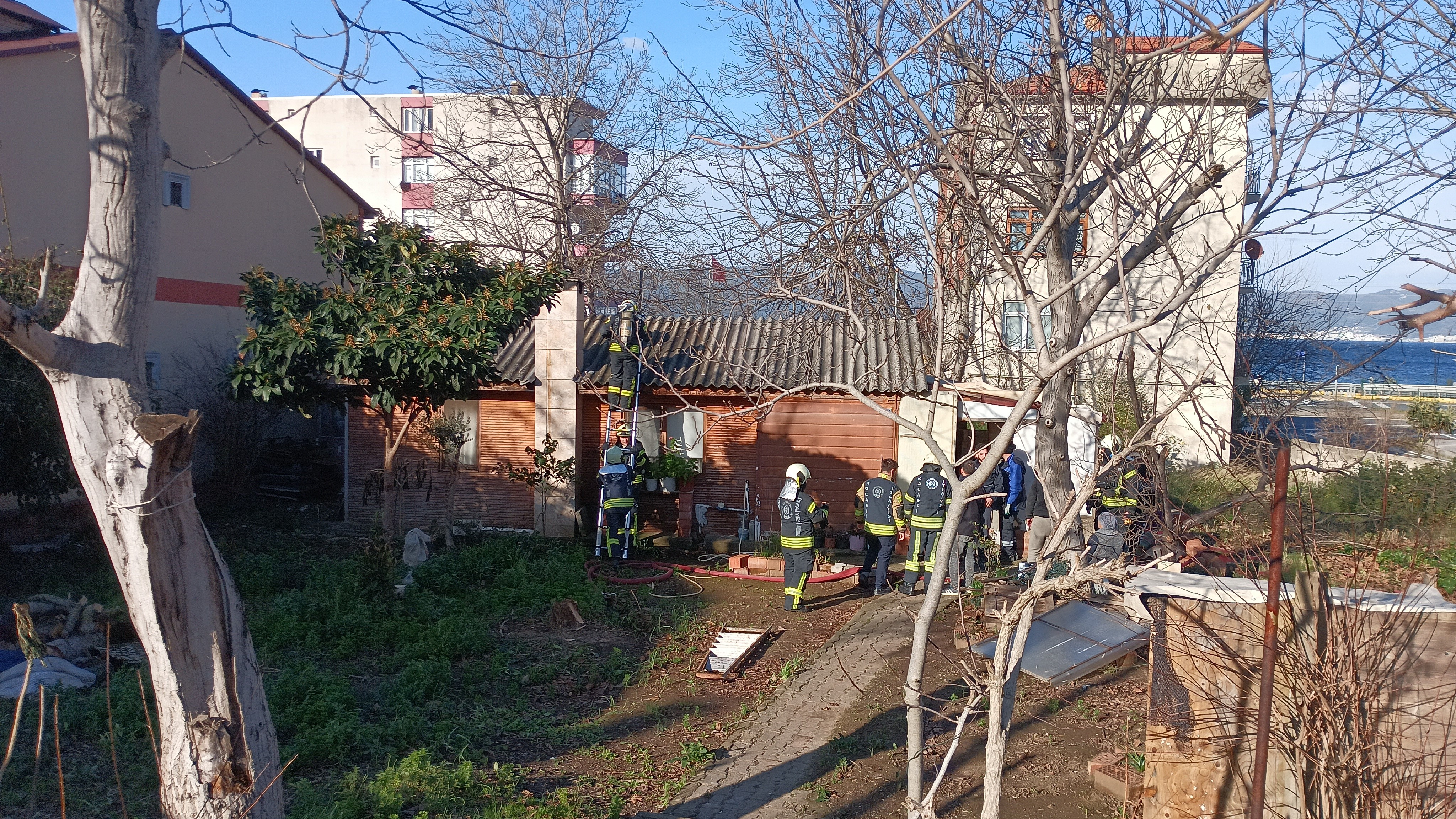 Karamürsel'de Korkutan Yangın! 01