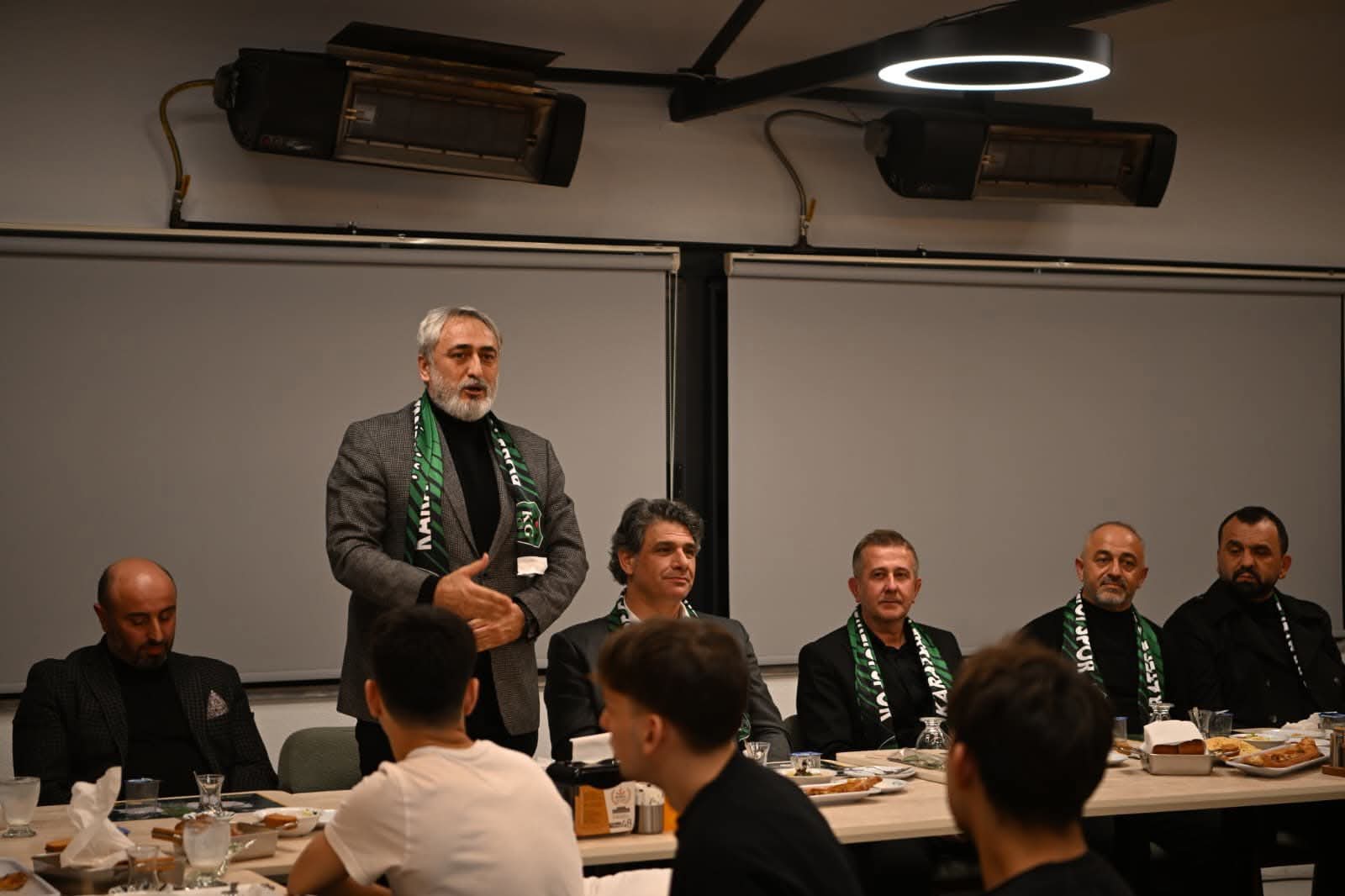 Karatepe’de Tarihi Gece Gençlerbirliği Süper Lig’de! 3