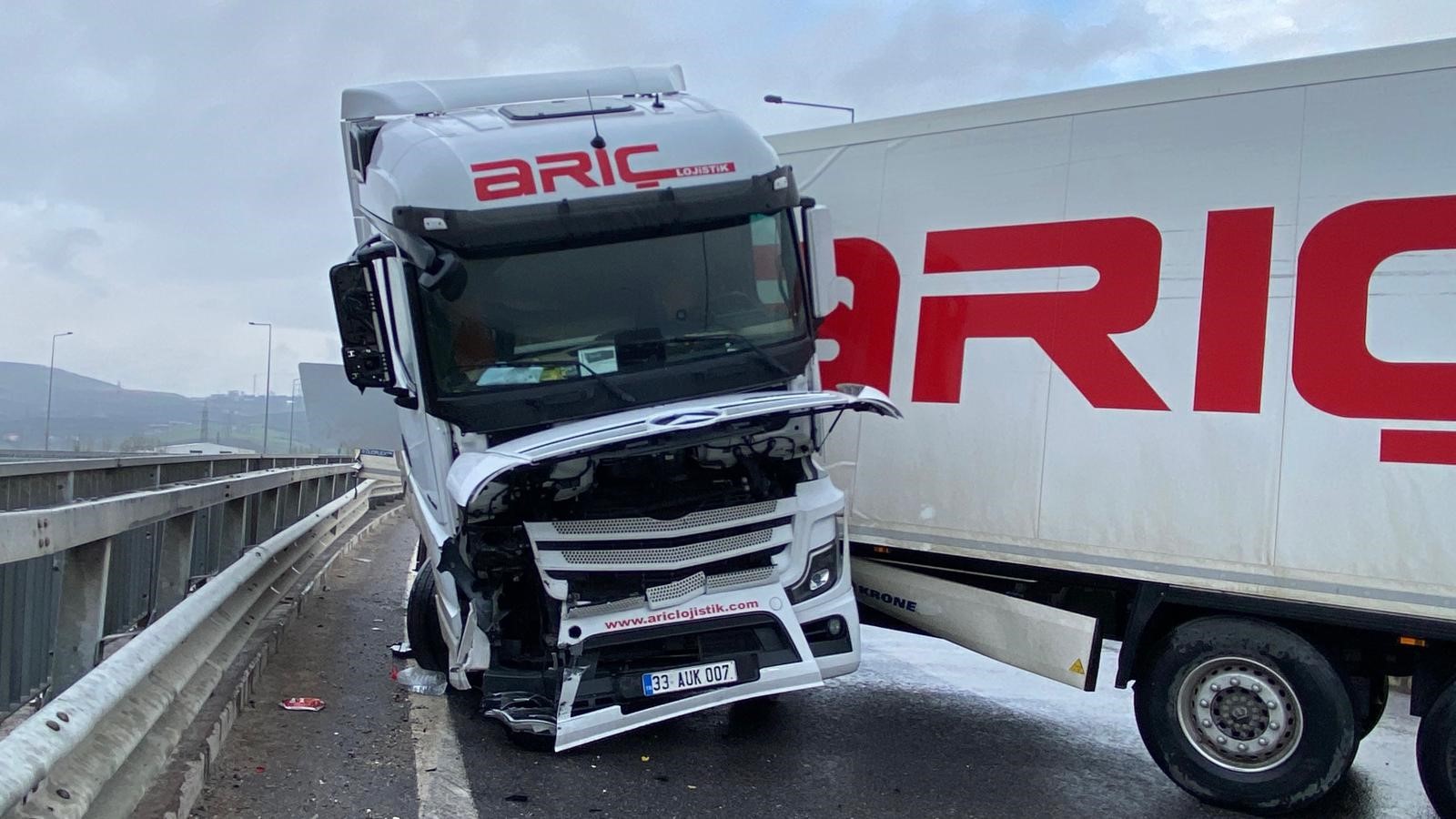 Kartepe’de Köprü Üstünde Tır Dehşeti! (1)-1