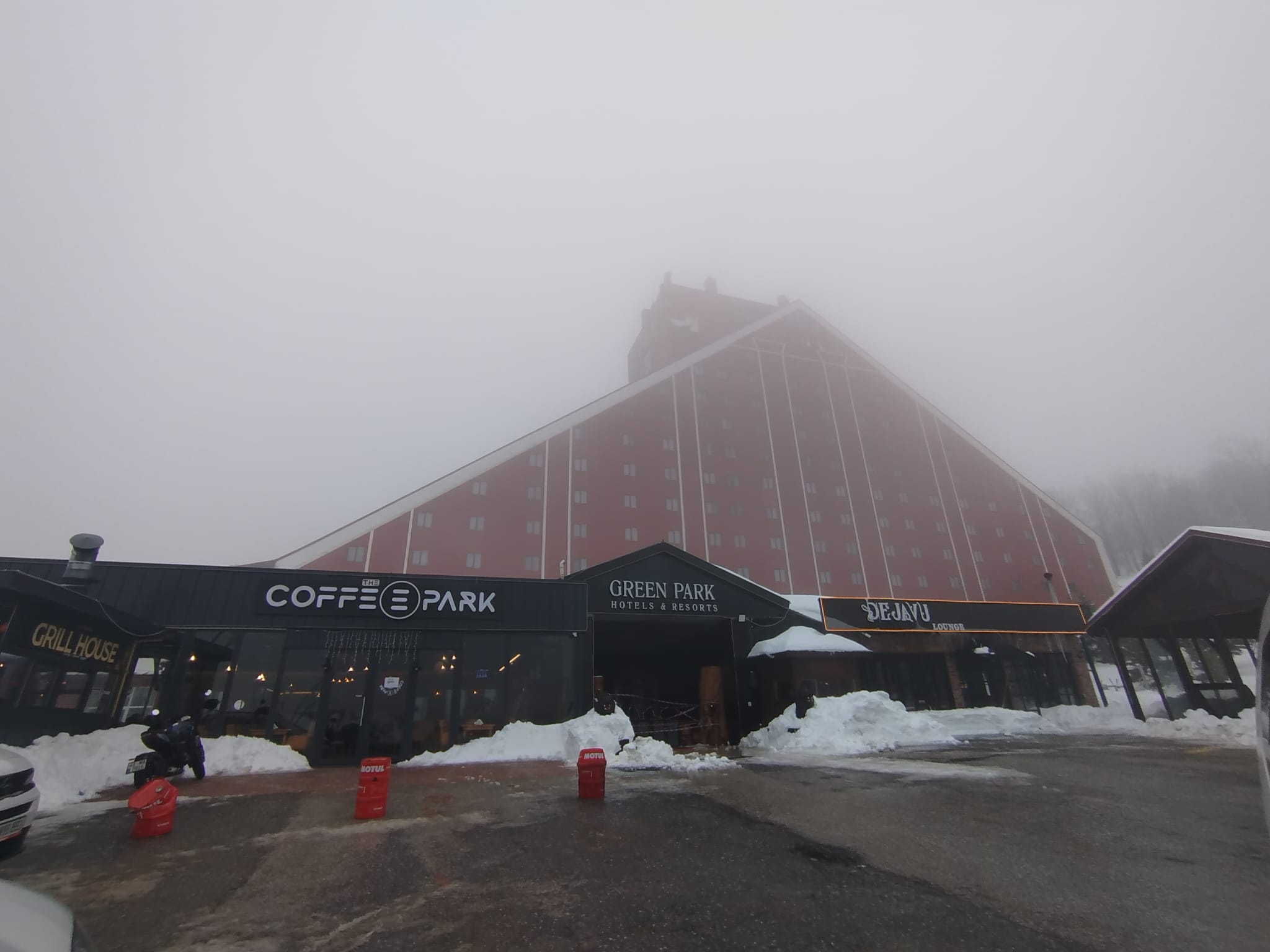 Kartepe’de Mühür Şoku Büyüdü 2 Bin Araçlık Otopark Da Kapatıldı (1)-1