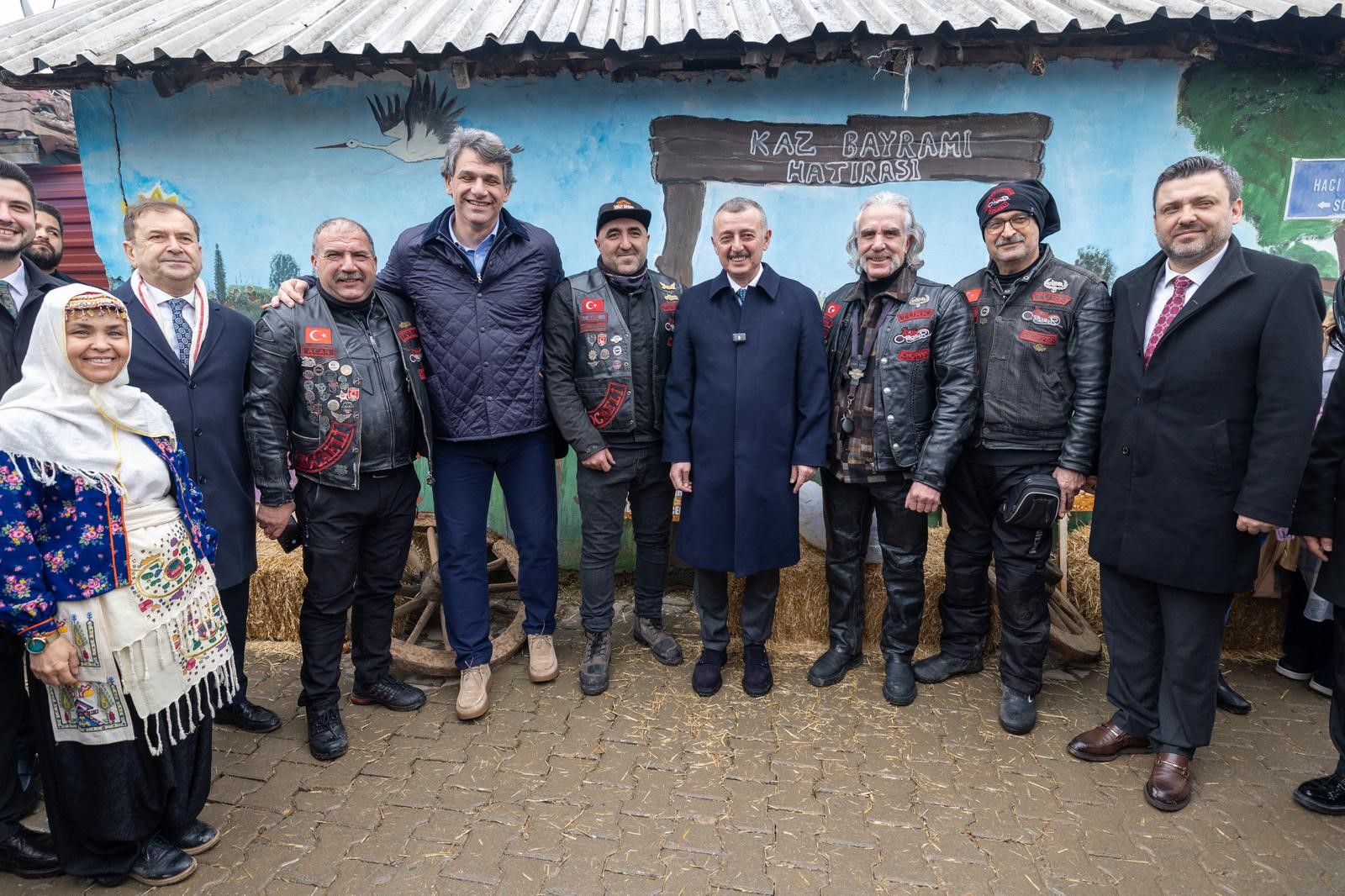 “Kaz Bayrami Bi̇zi̇ Bi̇r Arada Tutan Ruhun Adidir” (3)