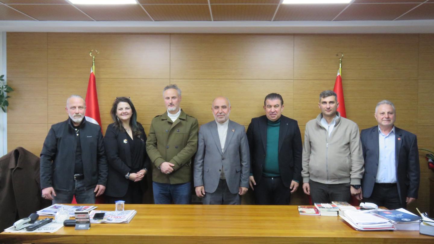 Kocaeli̇ Yayincilar Derneği̇'nden Recep Saridoğan’a Nezaket Zi̇yareti̇-1