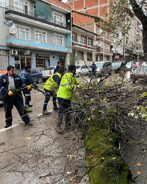 Kocaeli’de Ekipler Seferber Edildi (3)