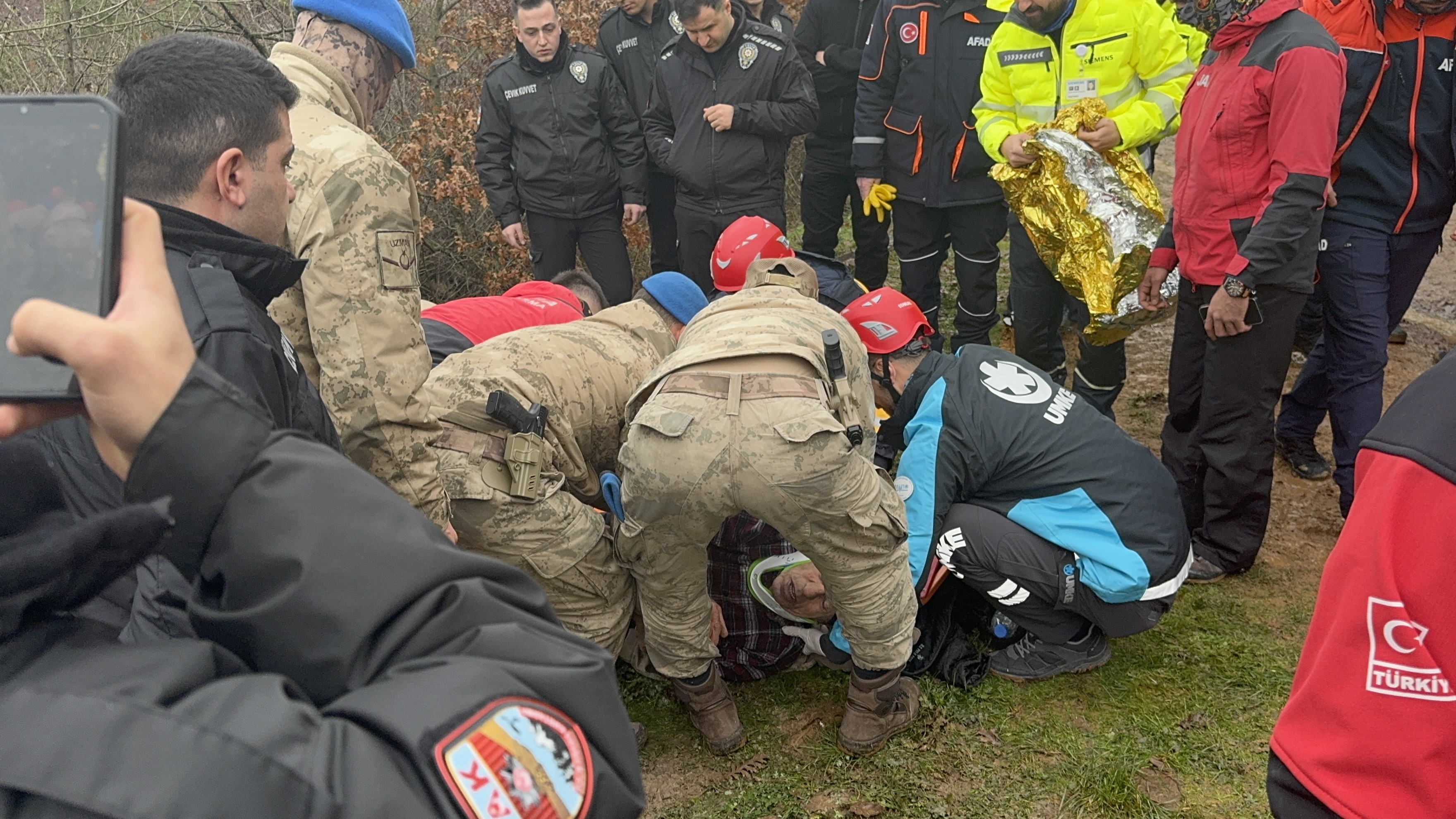Kocaeli'de Kaybolan Yaşlı Adam 20 Saat Sonunda Bulundu! 08