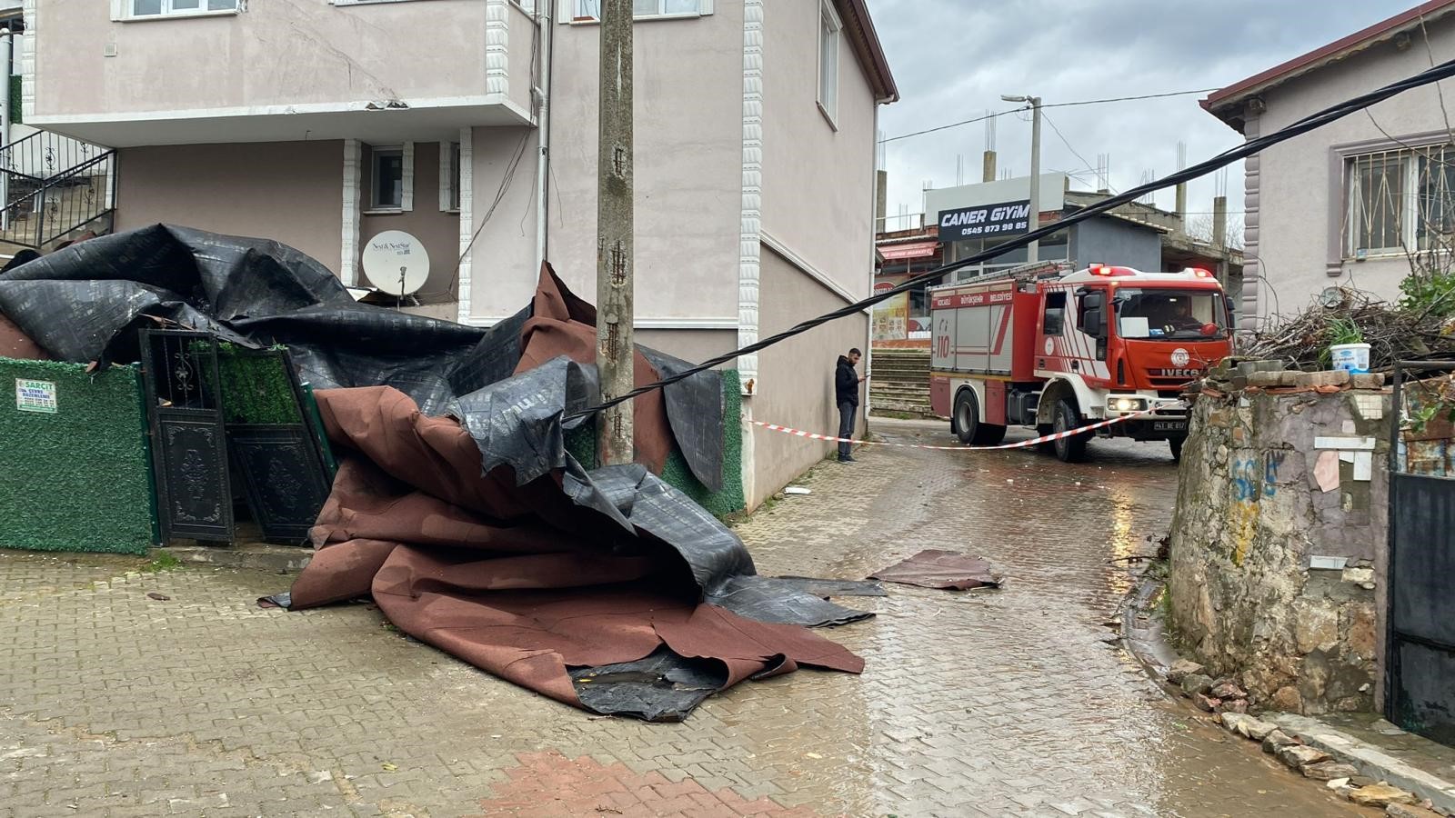 Kocaeli’de Şiddetli Fırtına Ve Sağanak Sonrası Hasar Tespiti Başlatıldı (1)