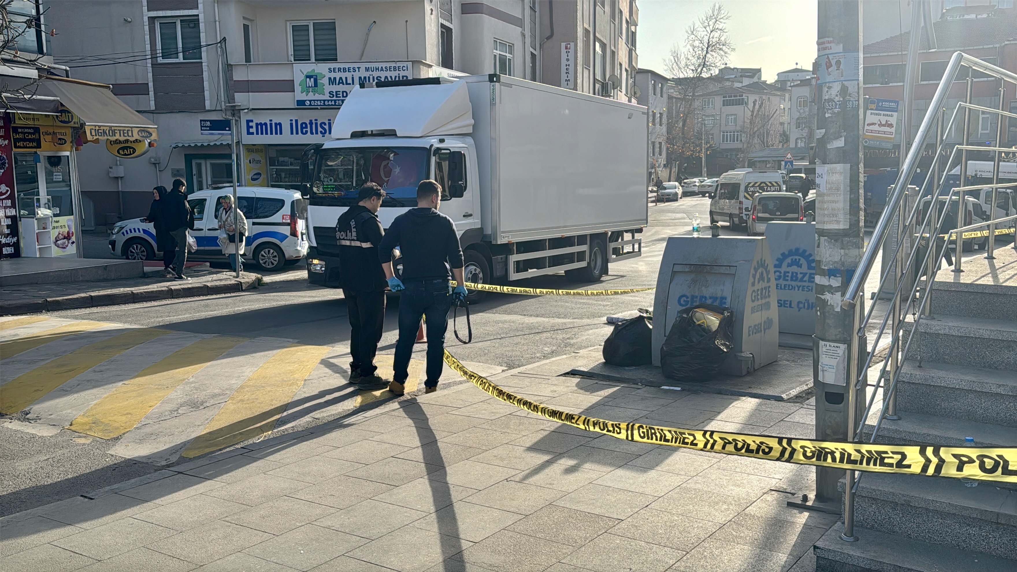 Kocaeli'de Silahlar Konuştu! 2 Yaralı 4