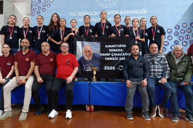 Kocaeli’de U14 Kızlar Şampiyonu Belli Oldu Zirve Kupayı Kaldırdı (12)