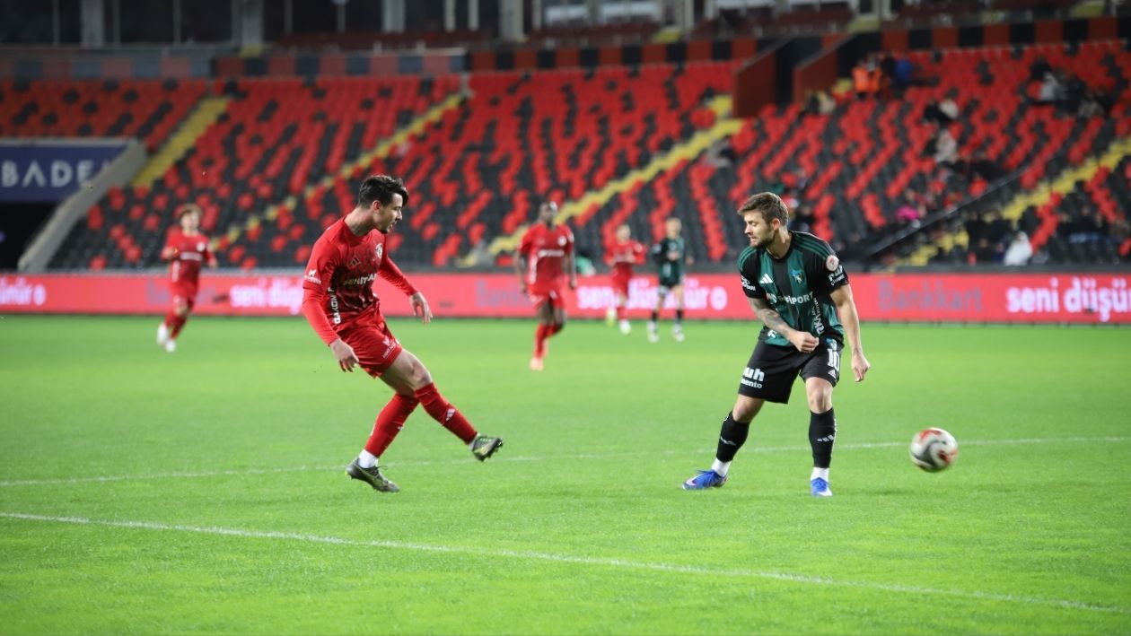 Kocaelispor, Antep’te Son Dakikada Yıkıldı 1 (2)