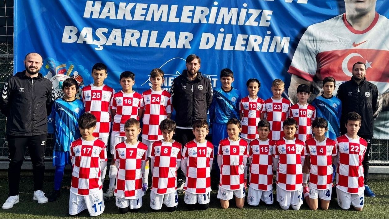 Körfez Gençlerbirliği U 12 Ve U 14 Takımları Şampiyonluğa Ulaştı (2)