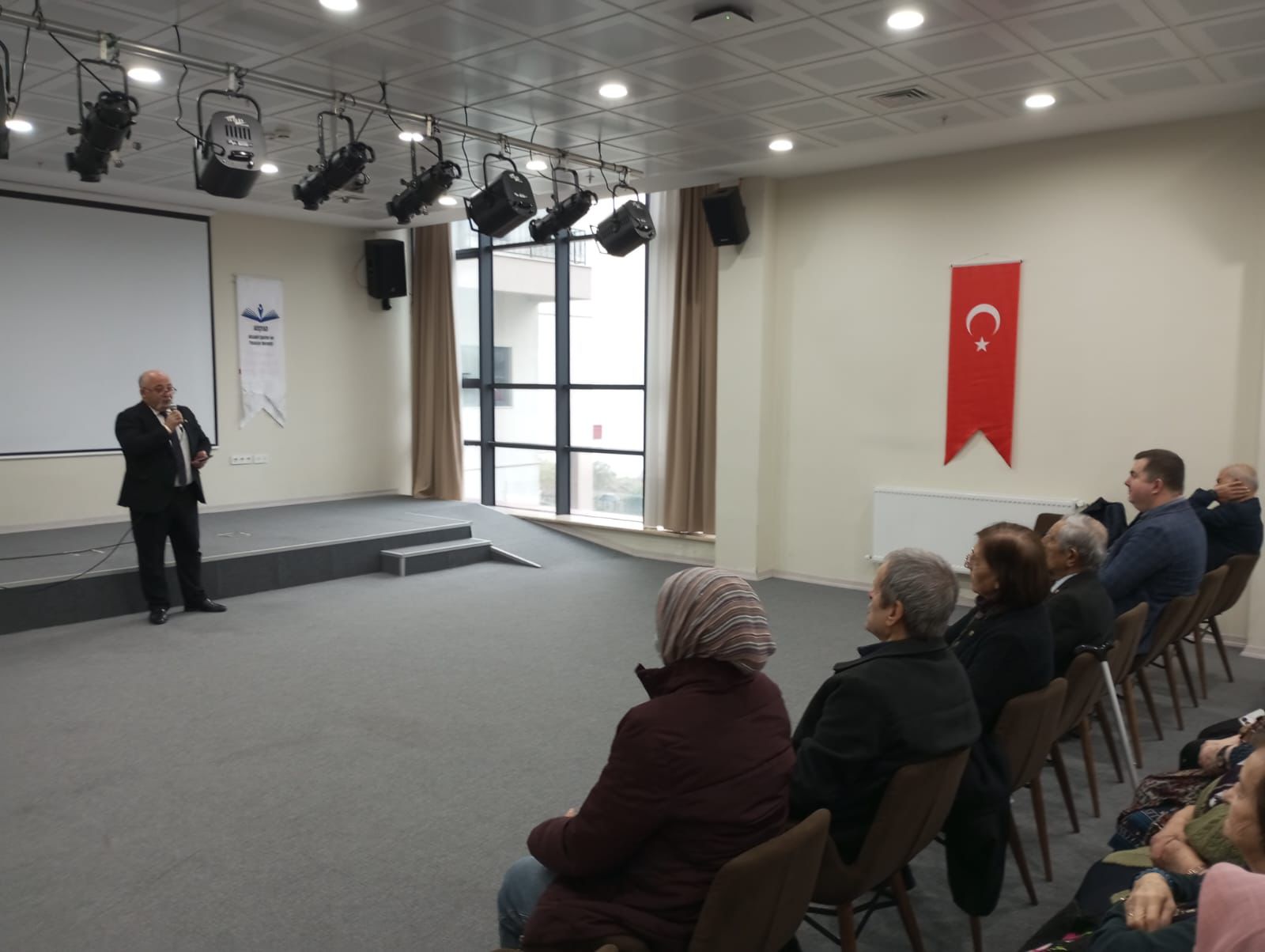 Koşyad’dan Huzurevinde Şiir Dolu Ziyaret 1