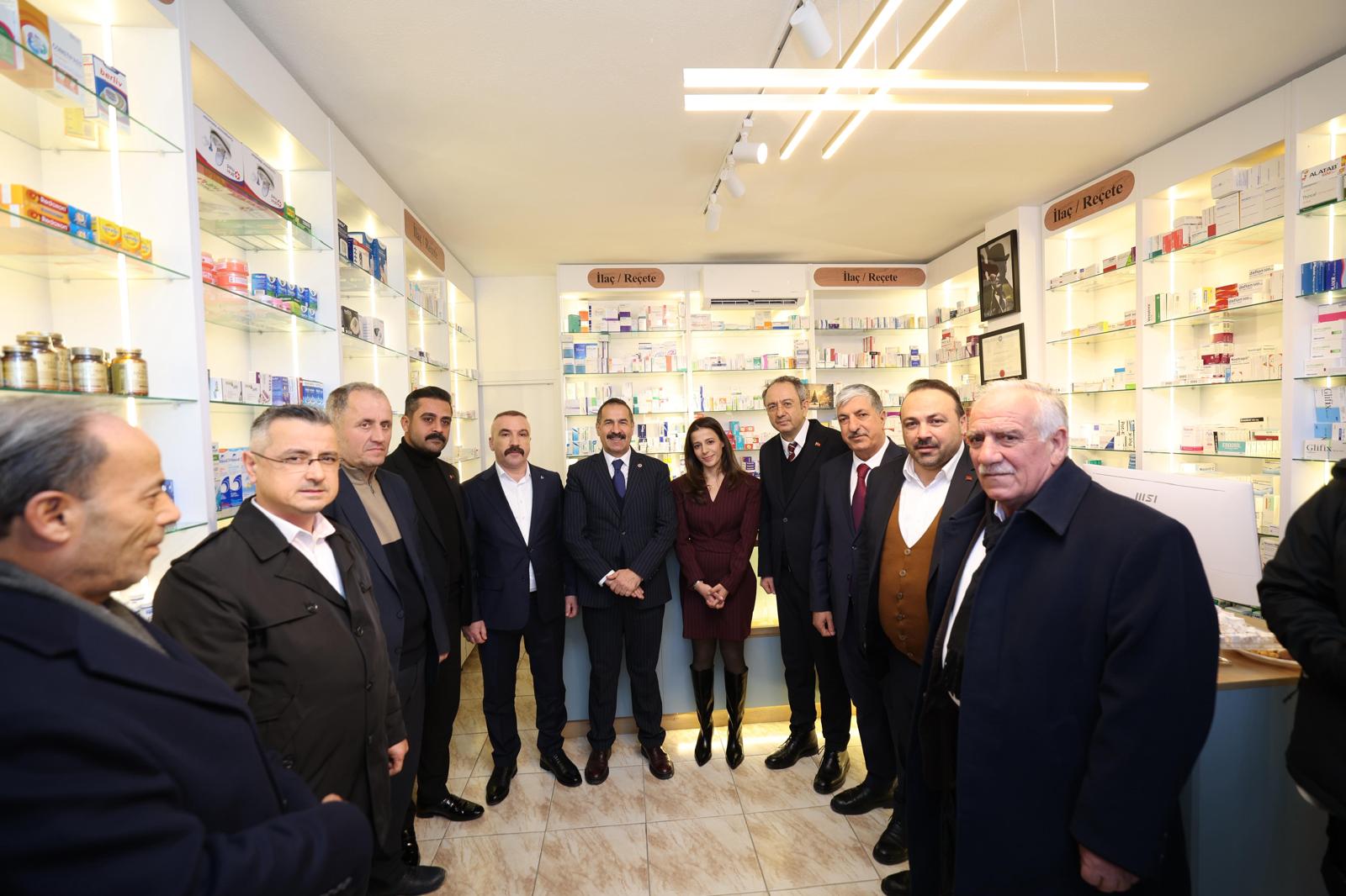 Mhp Dilovası Teşkilatı’nın Katıldığı Törenle Tavşancıl Altun Eczanesi Açıldı (3)