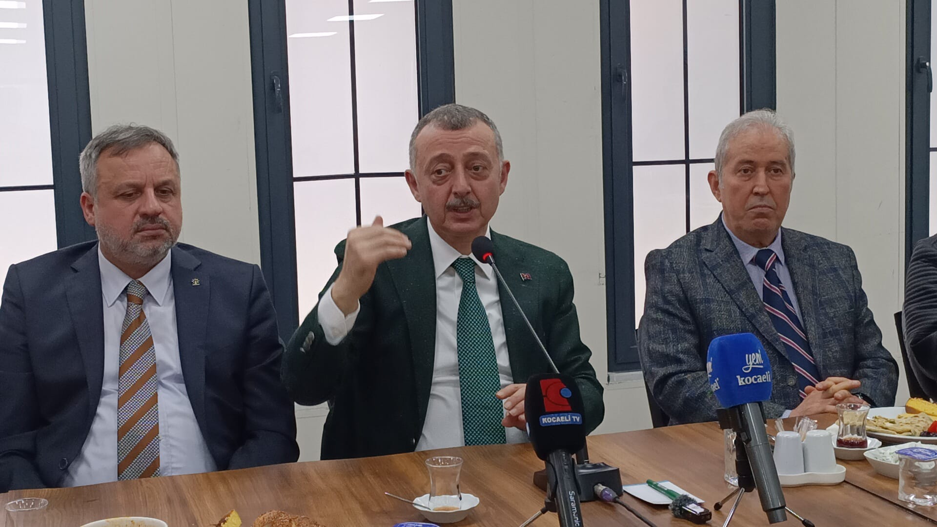 Ordulularla Buluşan Başkan Büyükakın Chp'li Belediyelere Yüklendi! 1