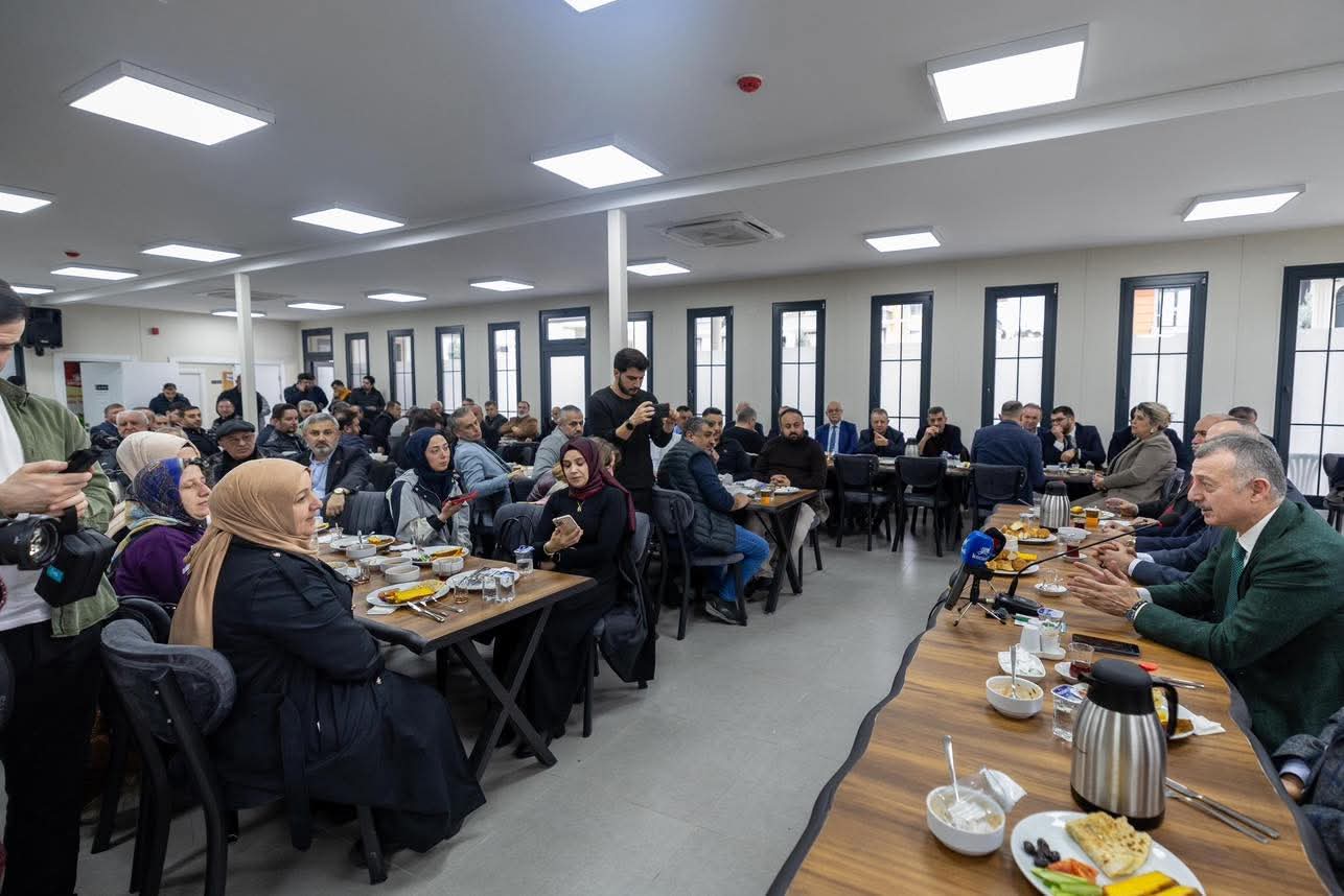 Ordulularla Buluşan Başkan Büyükakın Chp'li Belediyelere Yüklendi!4