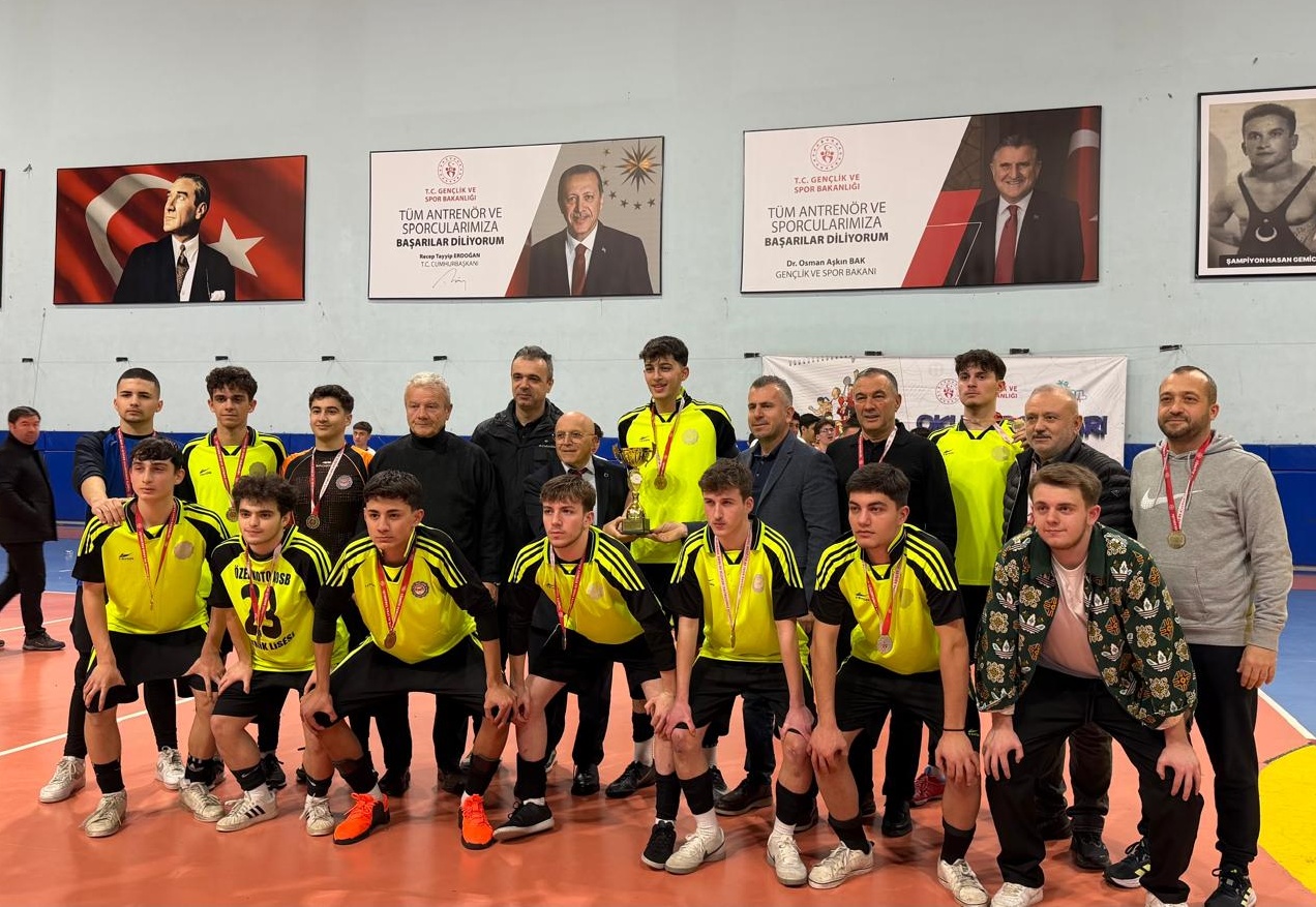 Özel Koto Aosb Mtal Futsal Takımı Kocaeli’de Bir Kez Daha Şampiyon! 1