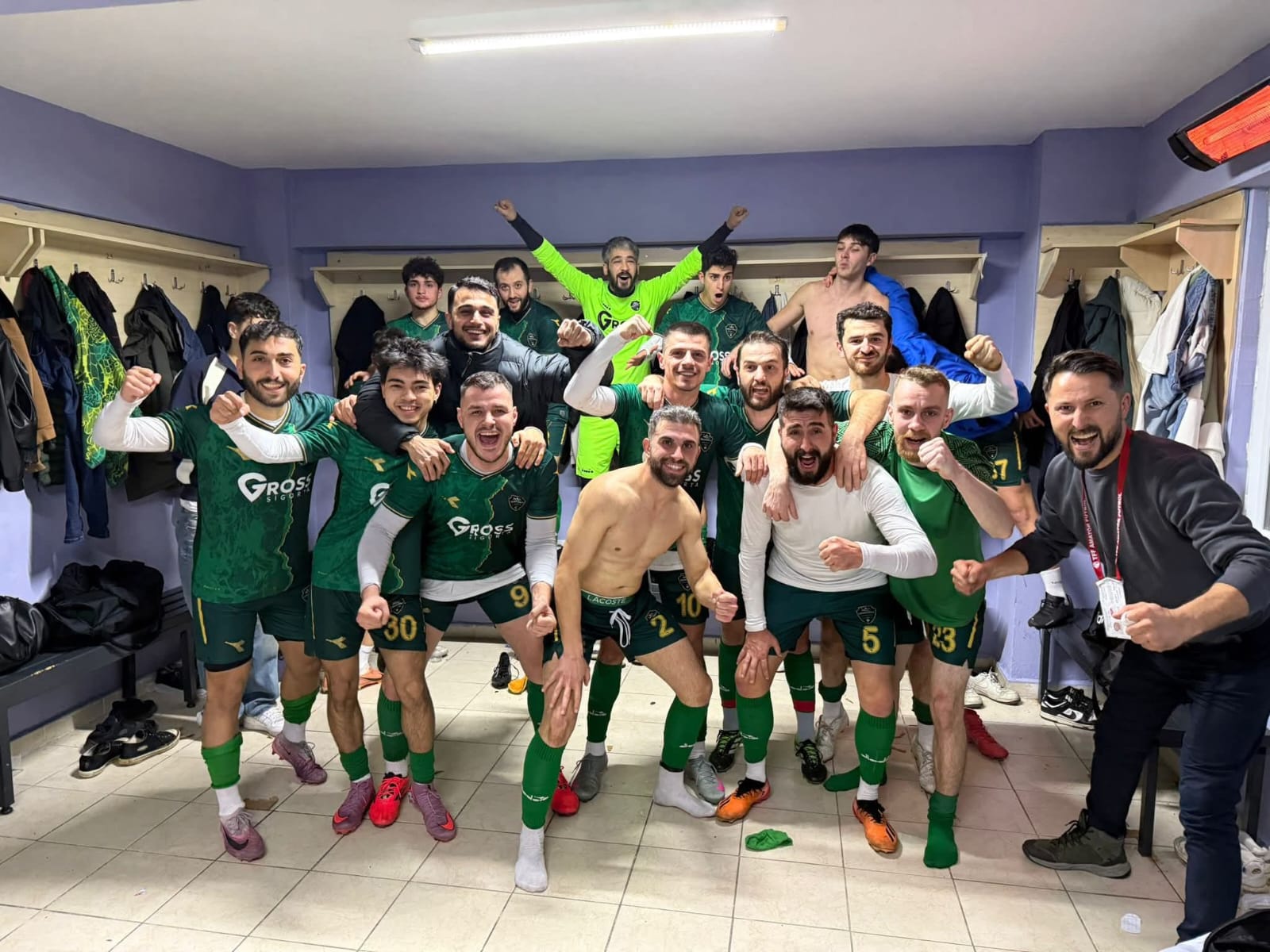 Play Off’a Galibiyetle Başladı (1)-1