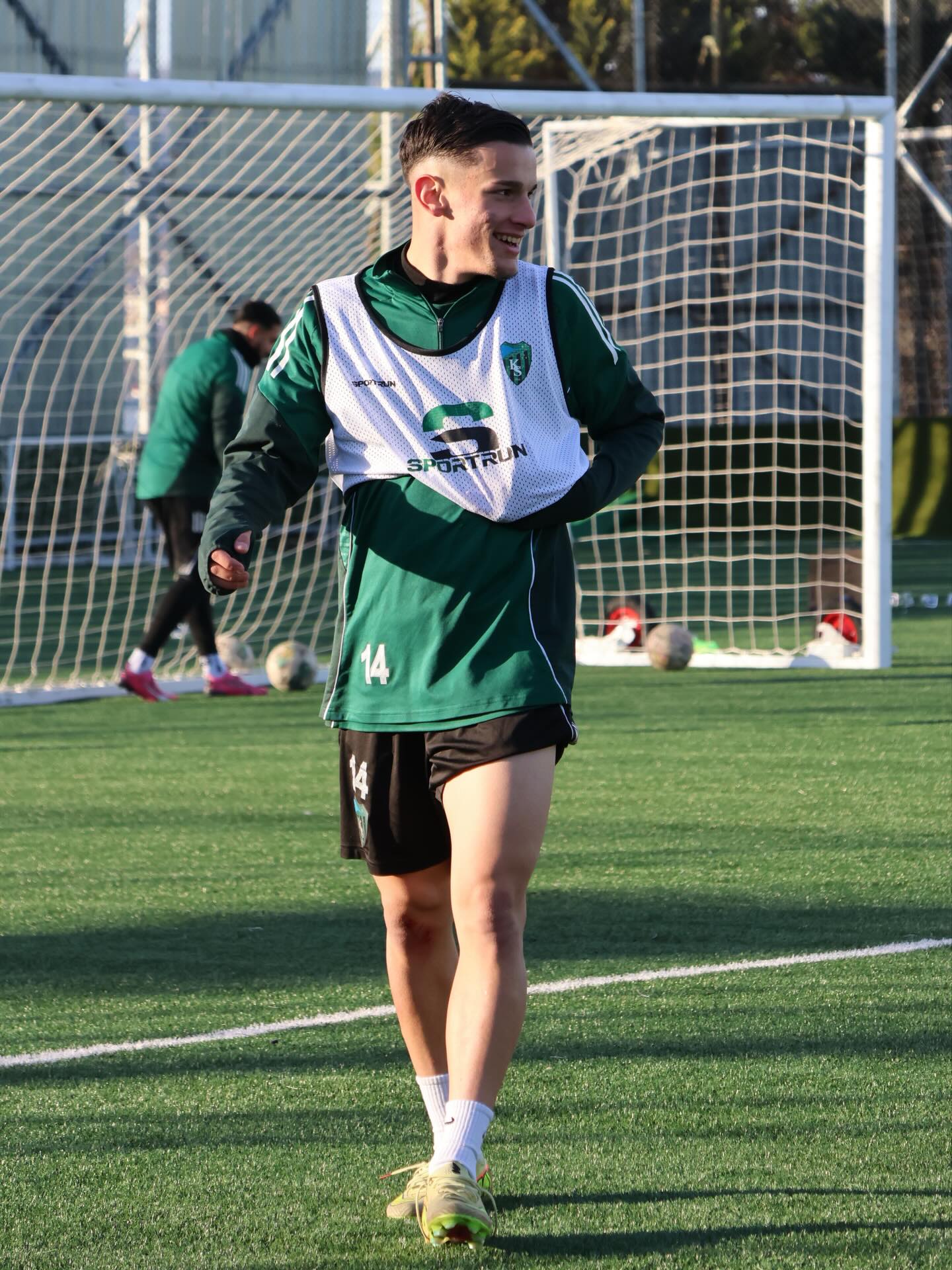 Sahada Tempolu Antrenmanla Ter Döktüü (1)