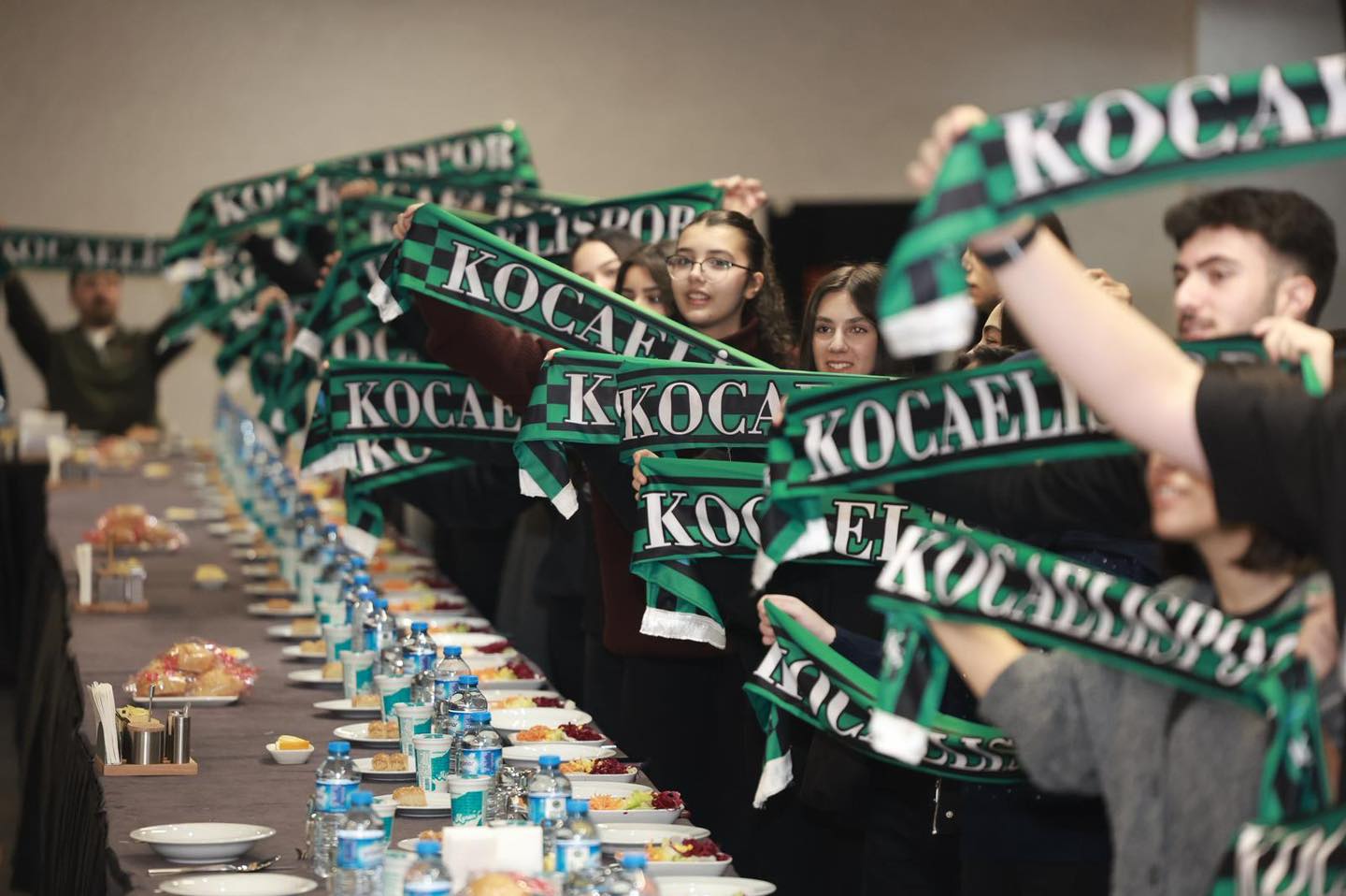 Şampiyonluk Kutlamalarına Damga Vuran Koro, Başkan Büyükakın’la Buluştu (4)