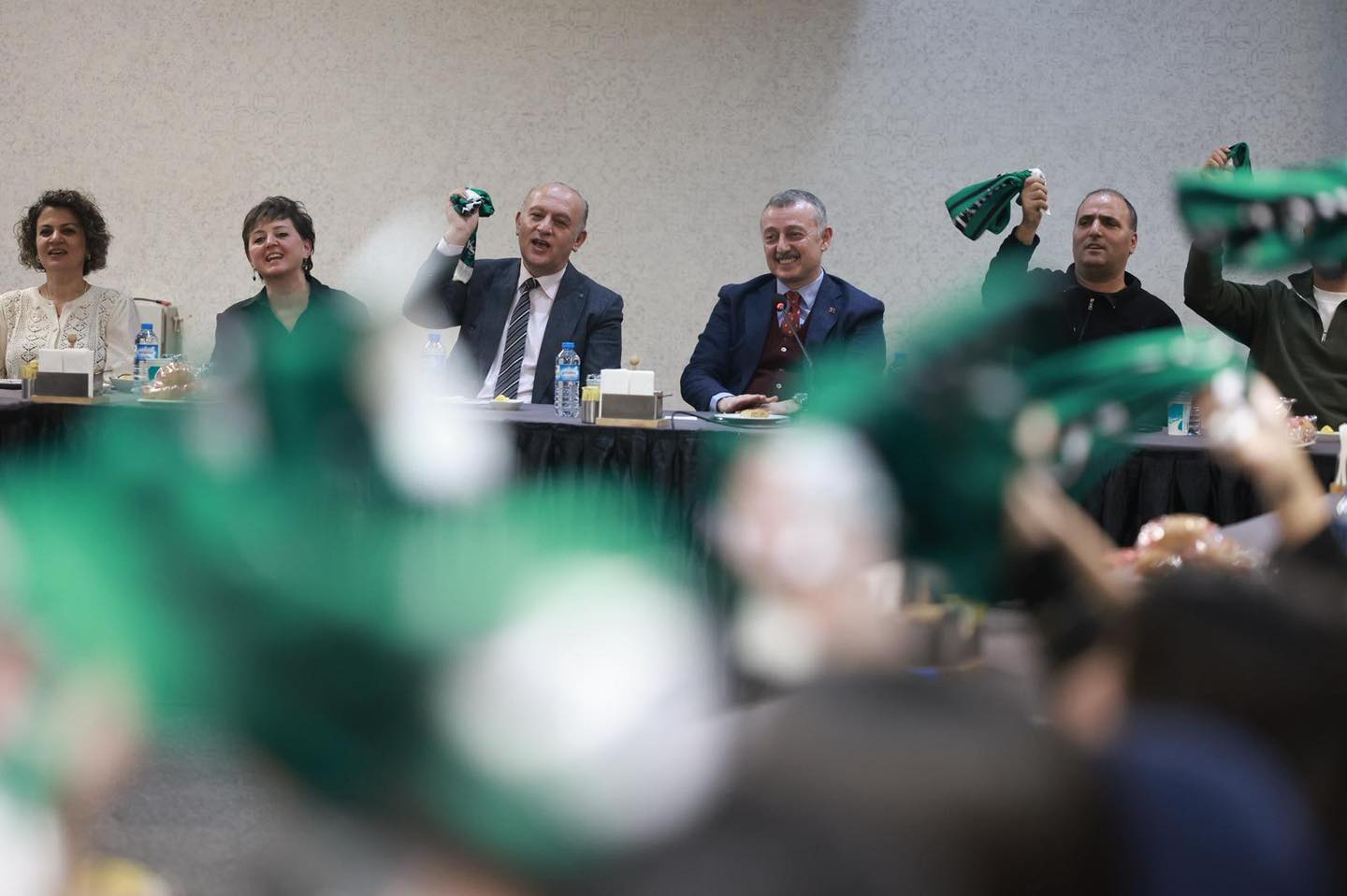 Şampiyonluk Kutlamalarına Damga Vuran Koro, Başkan Büyükakın’la Buluştu (5)