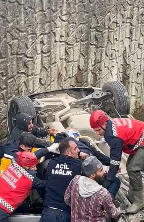 Su Kanalına Uçtu! (4)