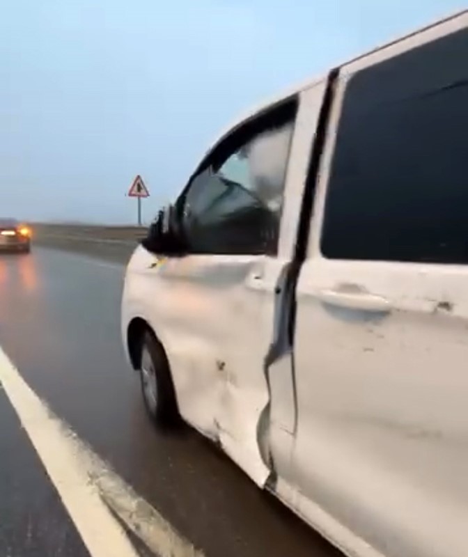 Ters Şeritte Dehşet Otomobiller Kafa Kafaya Çarpıştı (3)