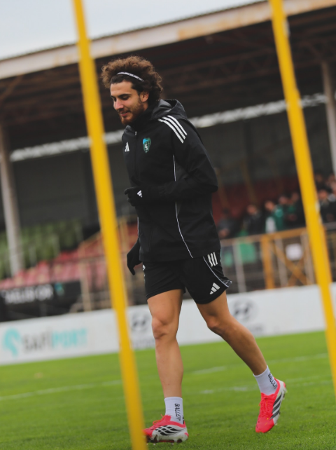 Trendyol Süper Lig’in 18. Haftasında Trabzonspor Ile Karşılaşacak Olan Kocaelispor, Hazırlıklarına Bugün Yaptığı Antrenmanla Start Verdi (8)