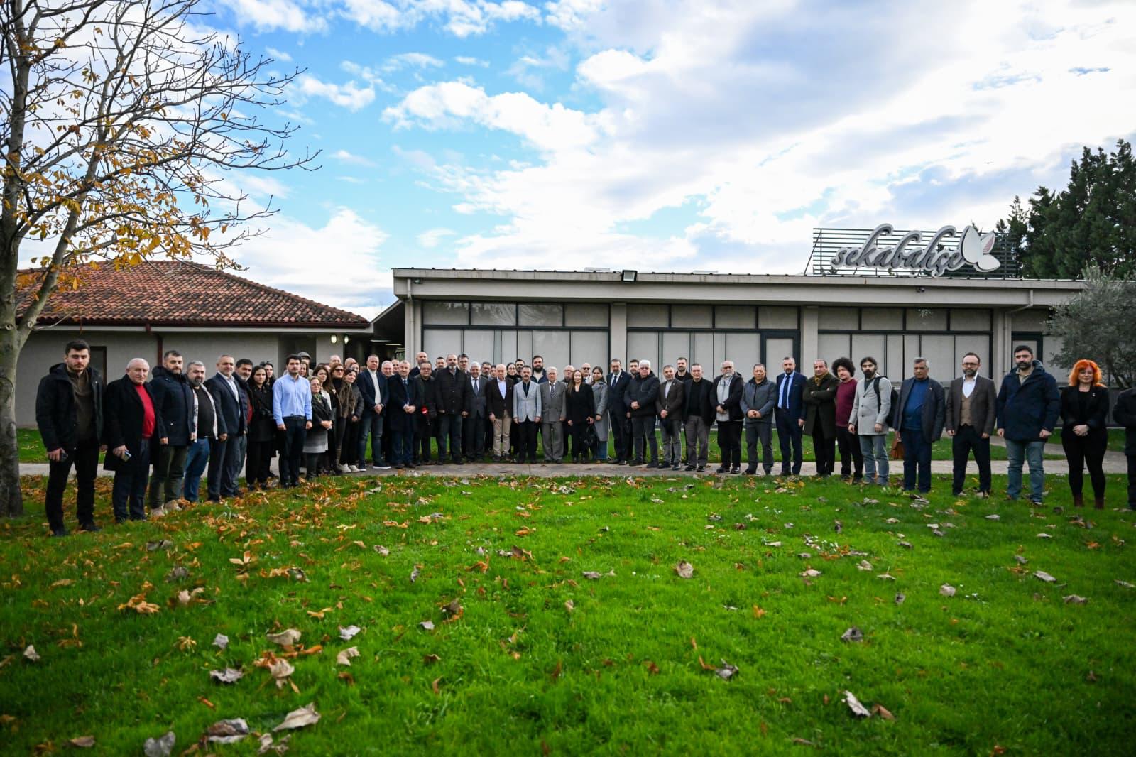 Vali İlhami Aktaş, 33