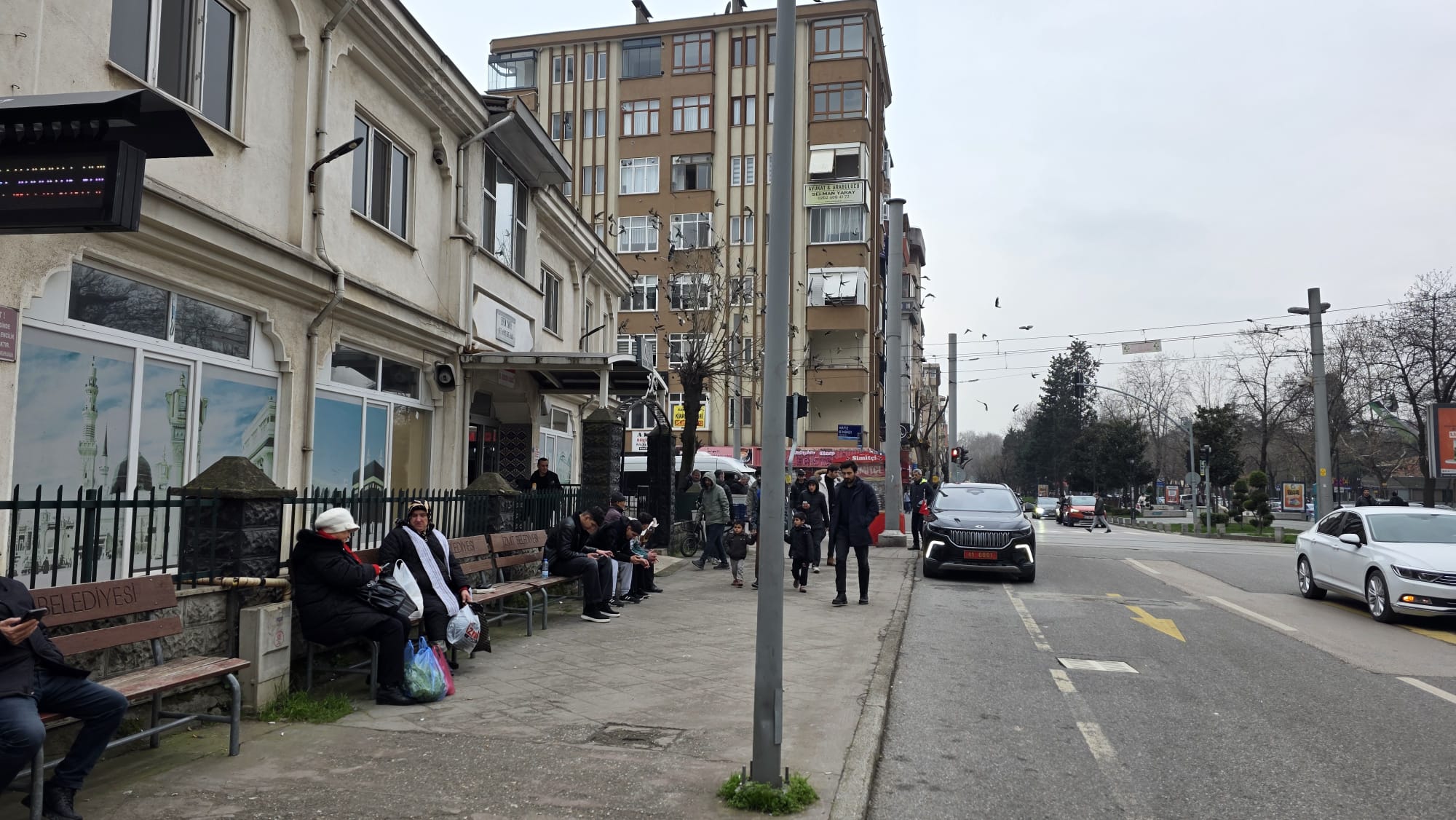 Vali İlhami Aktaş Cuma Namazını Eren Camii'nde Kıldı 1