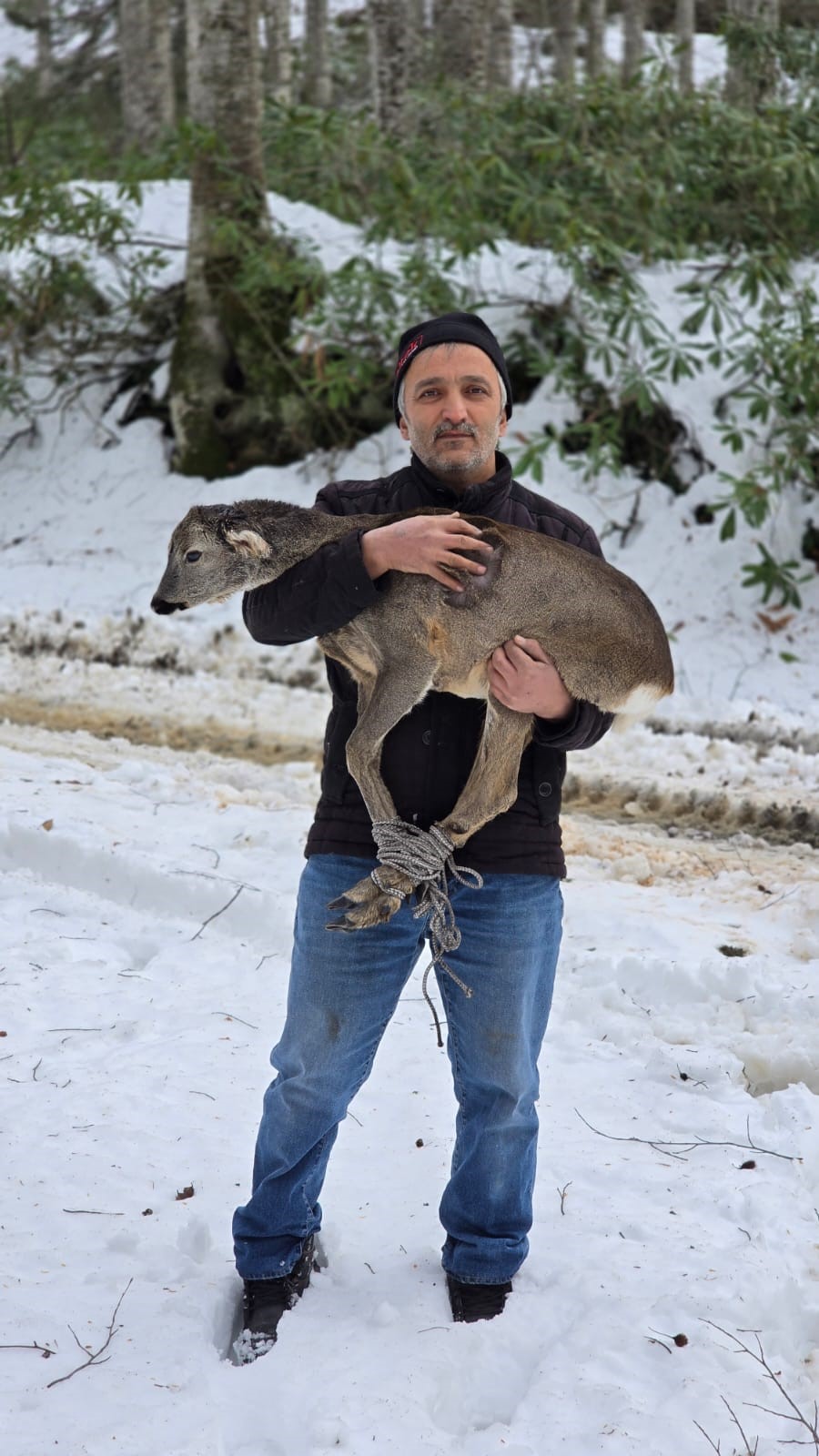 Vatandaş Kucağında Taşıdı (1)