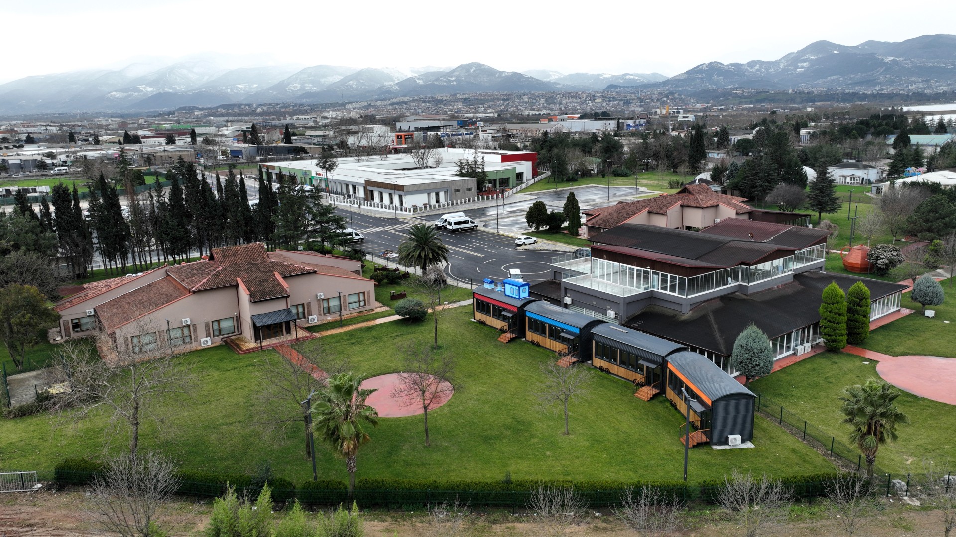 Vi̇nsan’da Kapilarini Açiyor (3)