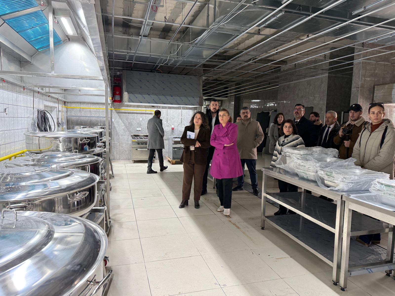 Yenilenen Asevi Ile Dayanisma Sofralari Daha Da Büyüyecek (2)