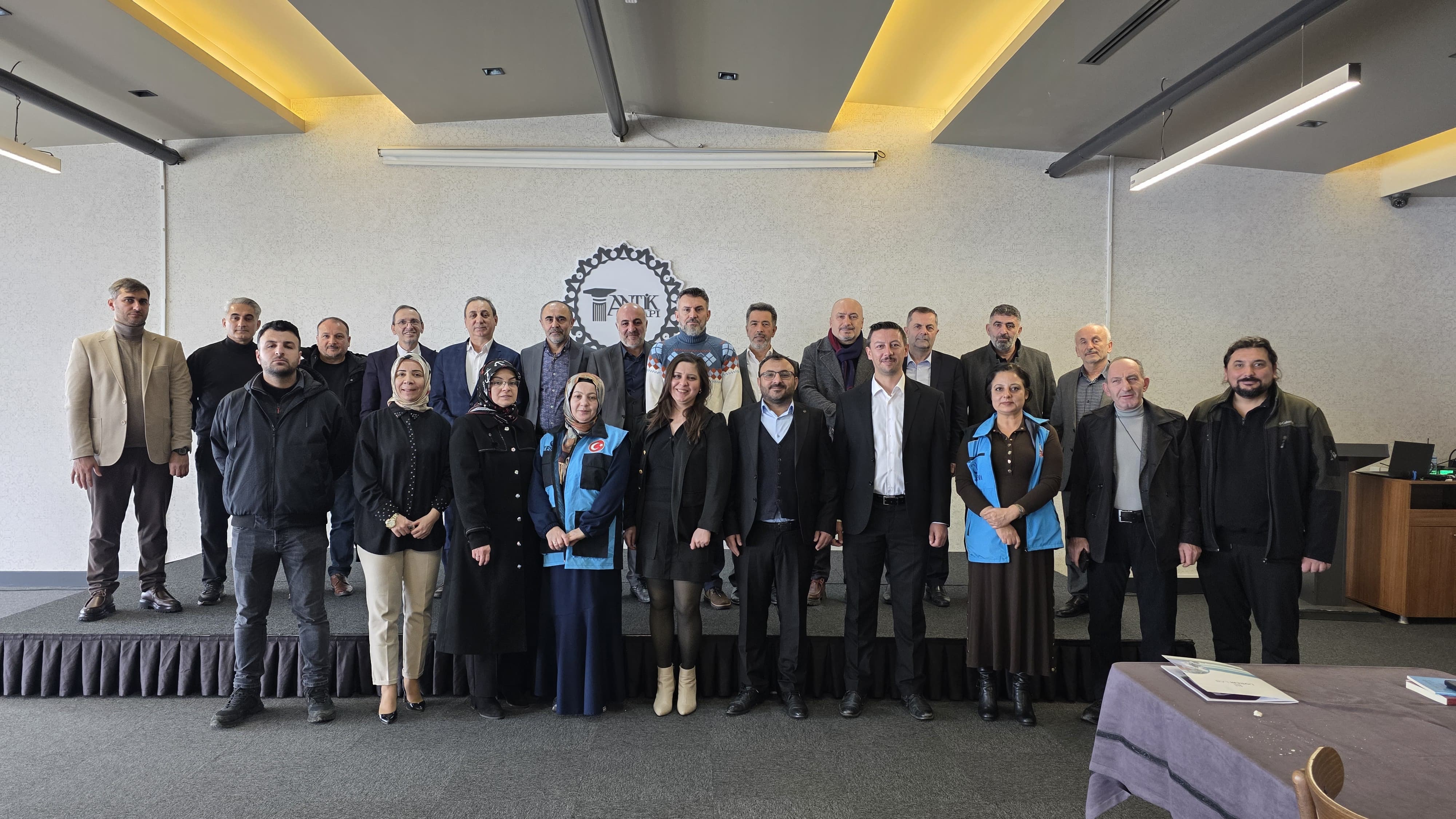 Yesevi Hareketi Derneği Marmara Bölgesi 2025 Yılı Faaliyetlerini Kocaeli'de Düzenlenen Kahvaltı Programında Değerlendirdi (10)