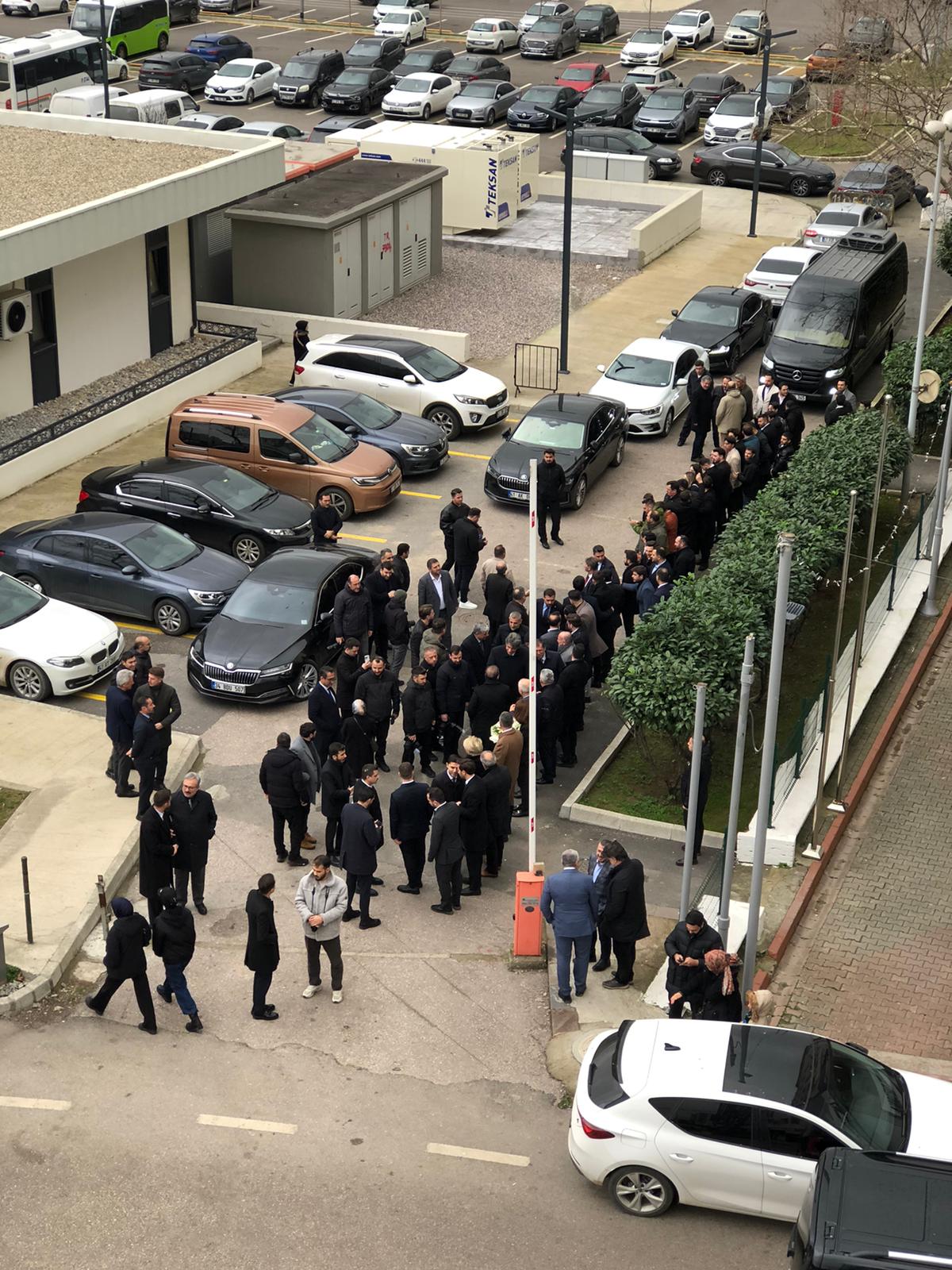 Yusuf İbiş, Söz Gençlikte Programı Öncesi Ak Parti Kocaeli İl Başkanlığını Ziyaret Etti 1