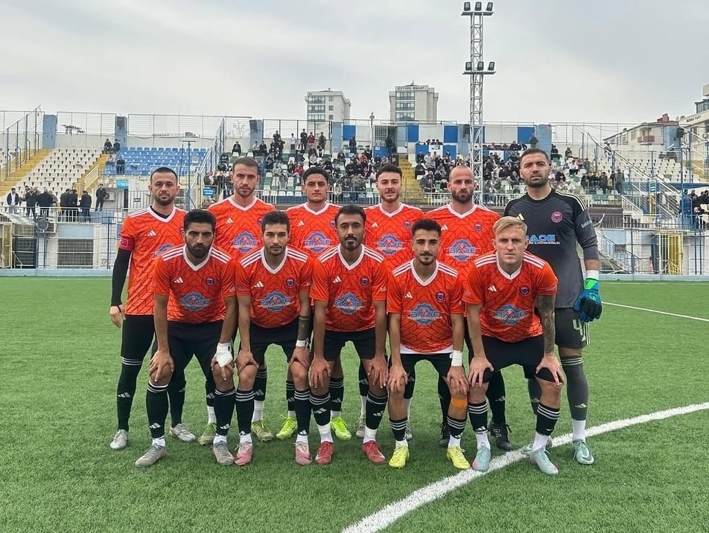 Bal 9. Grup’ta Kri̇ti̇k Pazar Kocaeli̇ Temsi̇lci̇leri̇ Sahaya Çikiyor! (4)